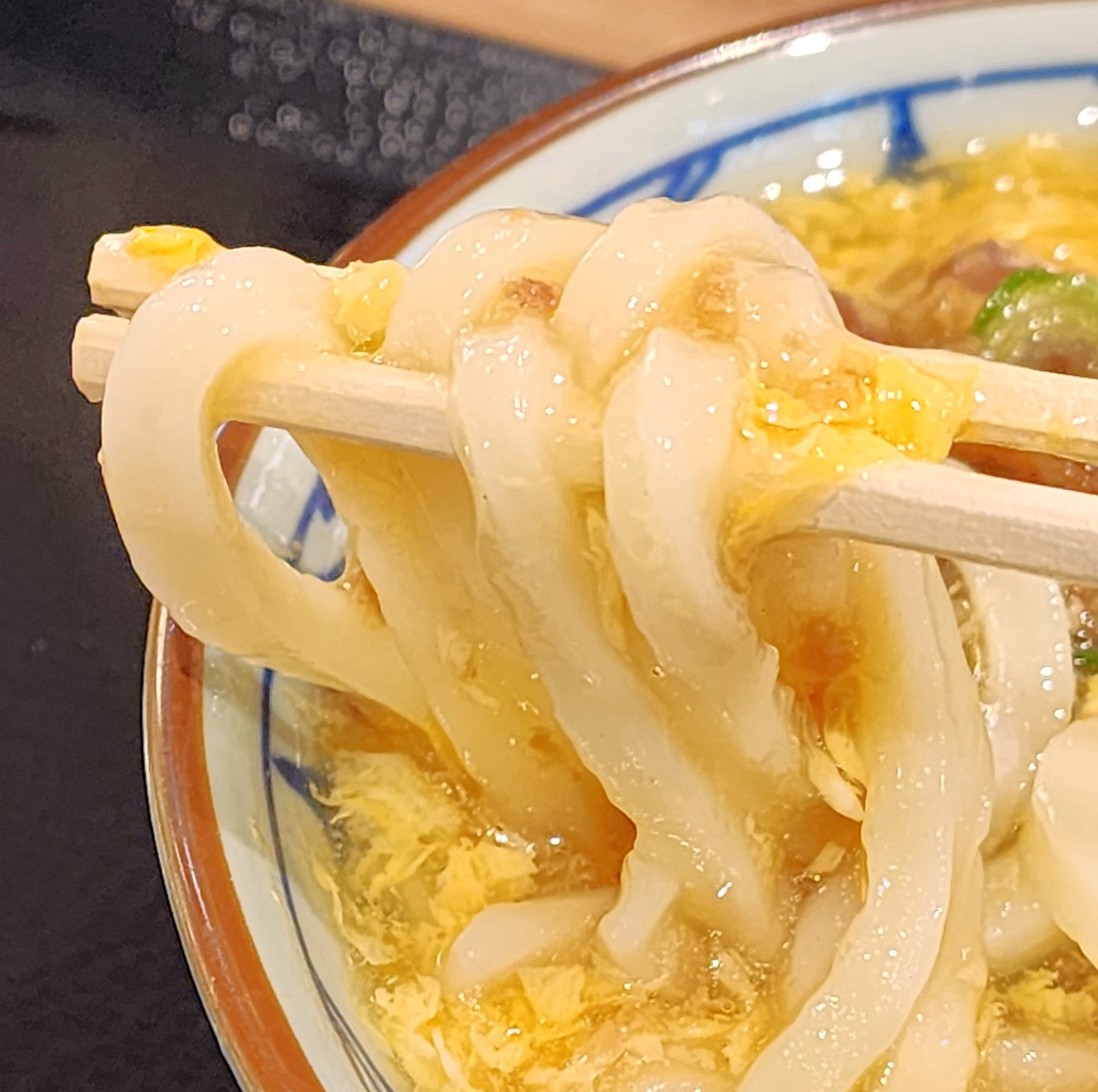 【2025年版】丸亀製麺のおすすめ人気メニュー14選!テイクアウトや期間限定の最新情報