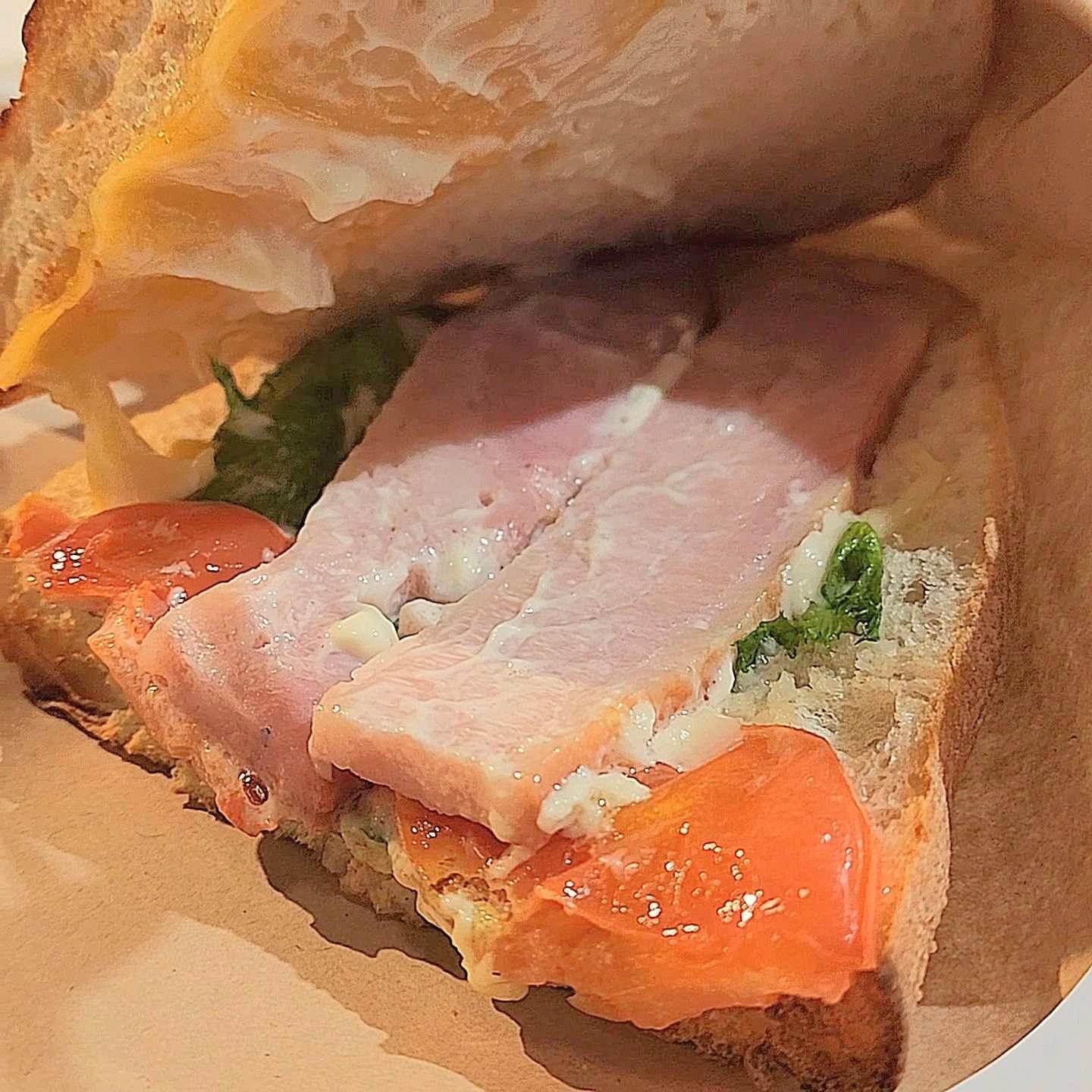 サンマルクカフェのおすすめフード「サンマルクホットサンド BLTセット」