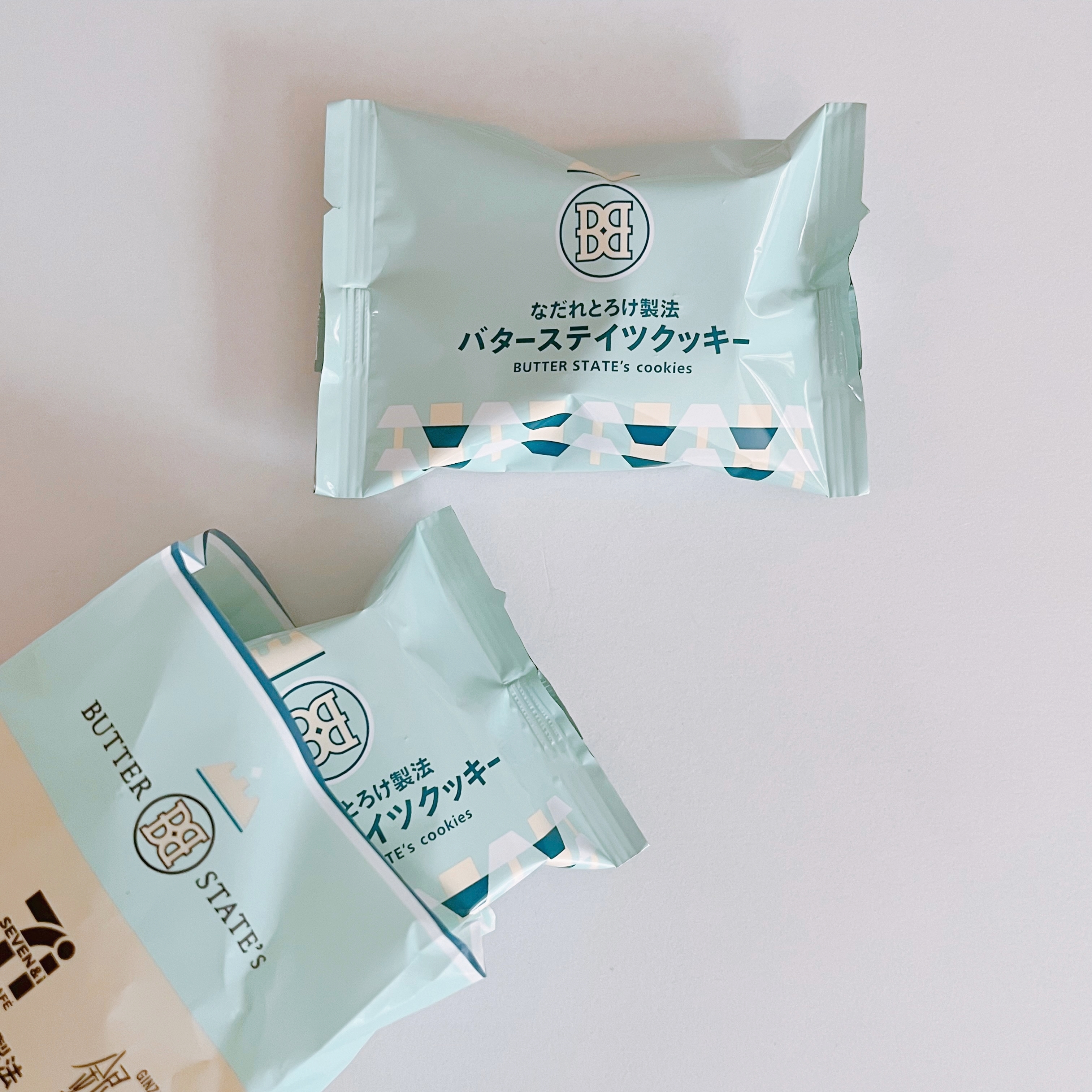 セブンイレブンのオススメスイーツ「7カフェ バターステイツクッキー」