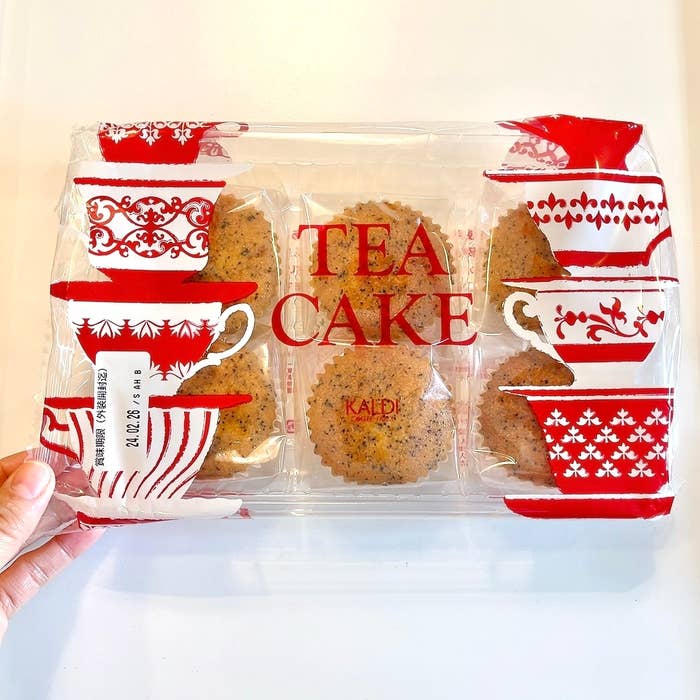 KALDI（カルディ）のオススメのスイーツ「紅茶ケーキ 6P」