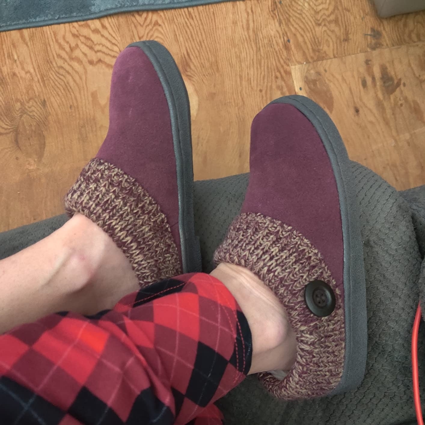 Clarks sweater knit scuff slipper hot sale