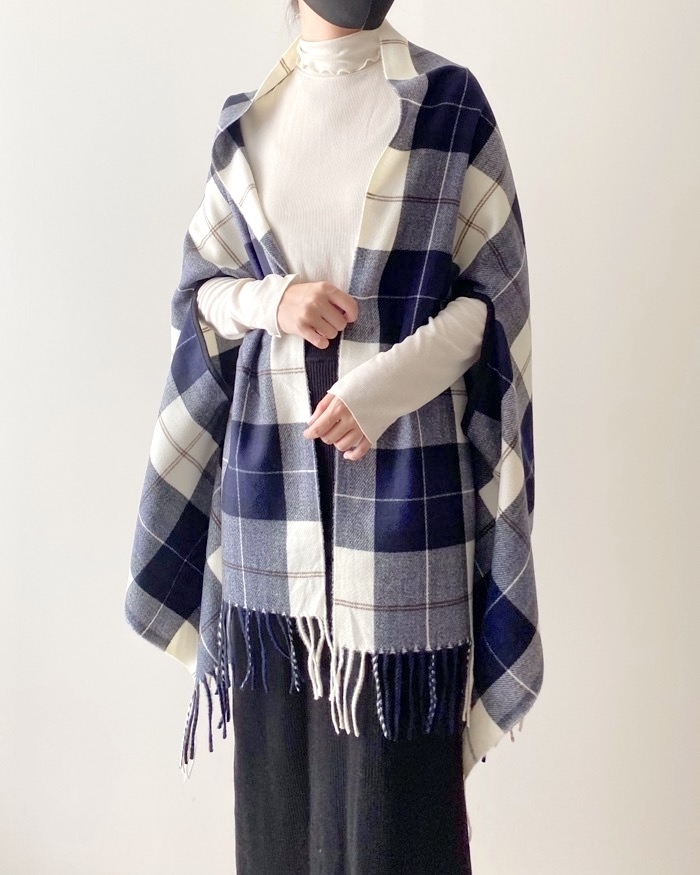 グローバルワークのオススメのグッズ「着られるマルチWAYストール」