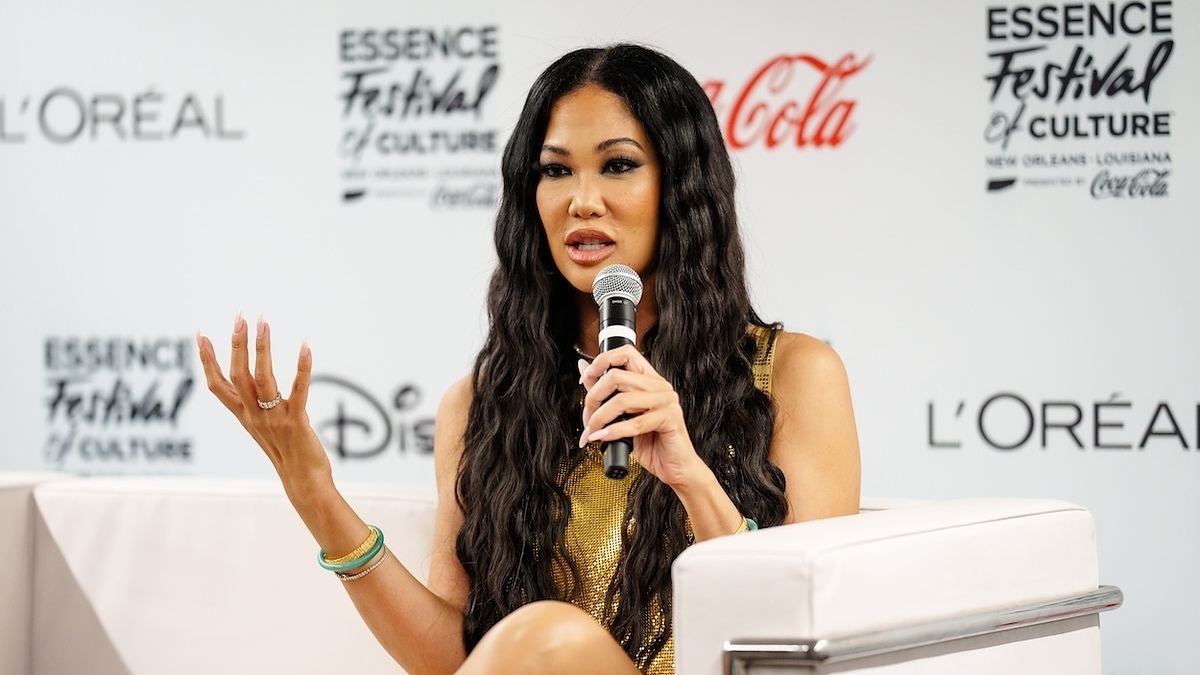 Kimora Lee Simmons Reveals Her Home 'Caught Fire,' Thanks Fire Department