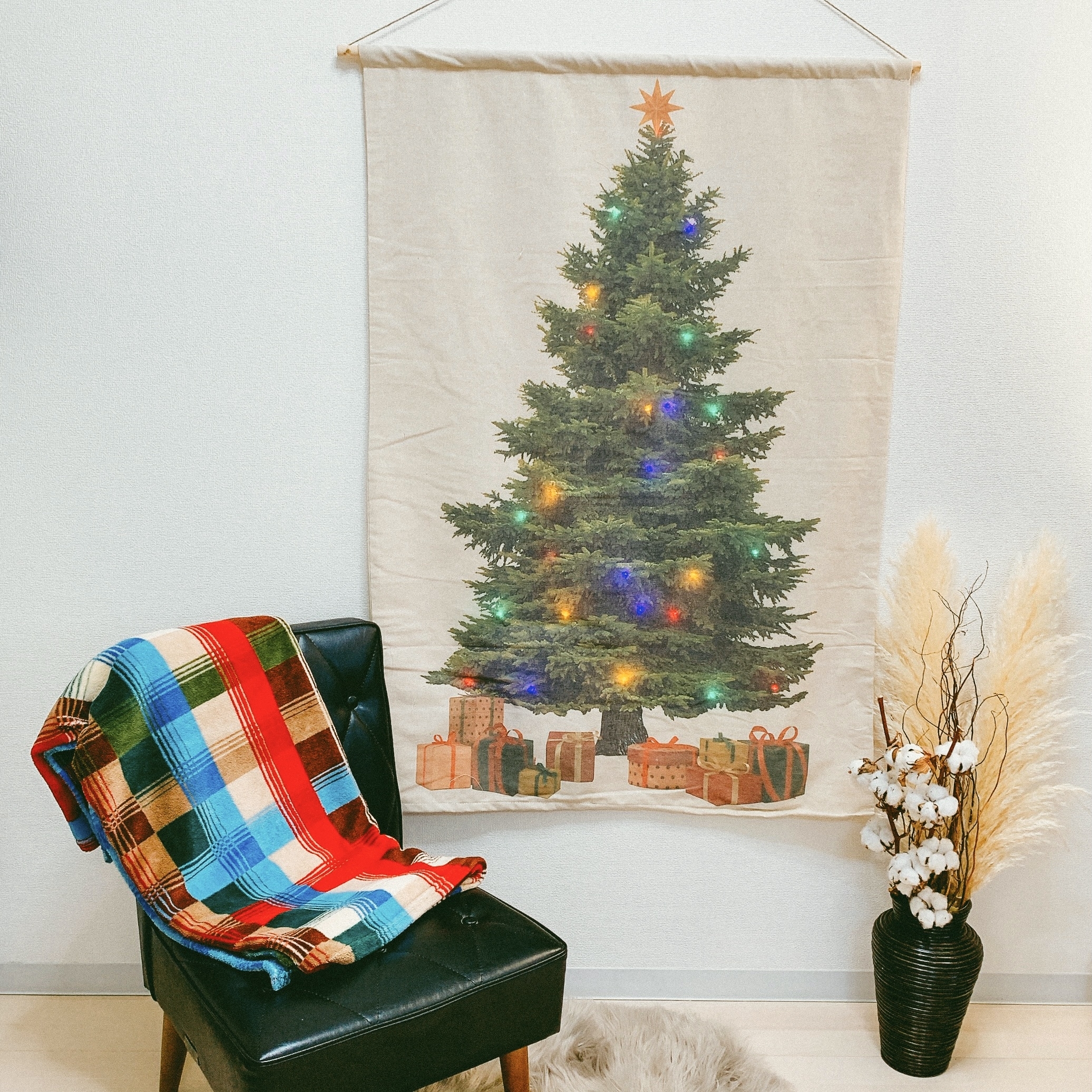 salut!(サリュ)のおすすめのクリスマスアイテム「【Marché de Noël】LEDツリータペストリー」