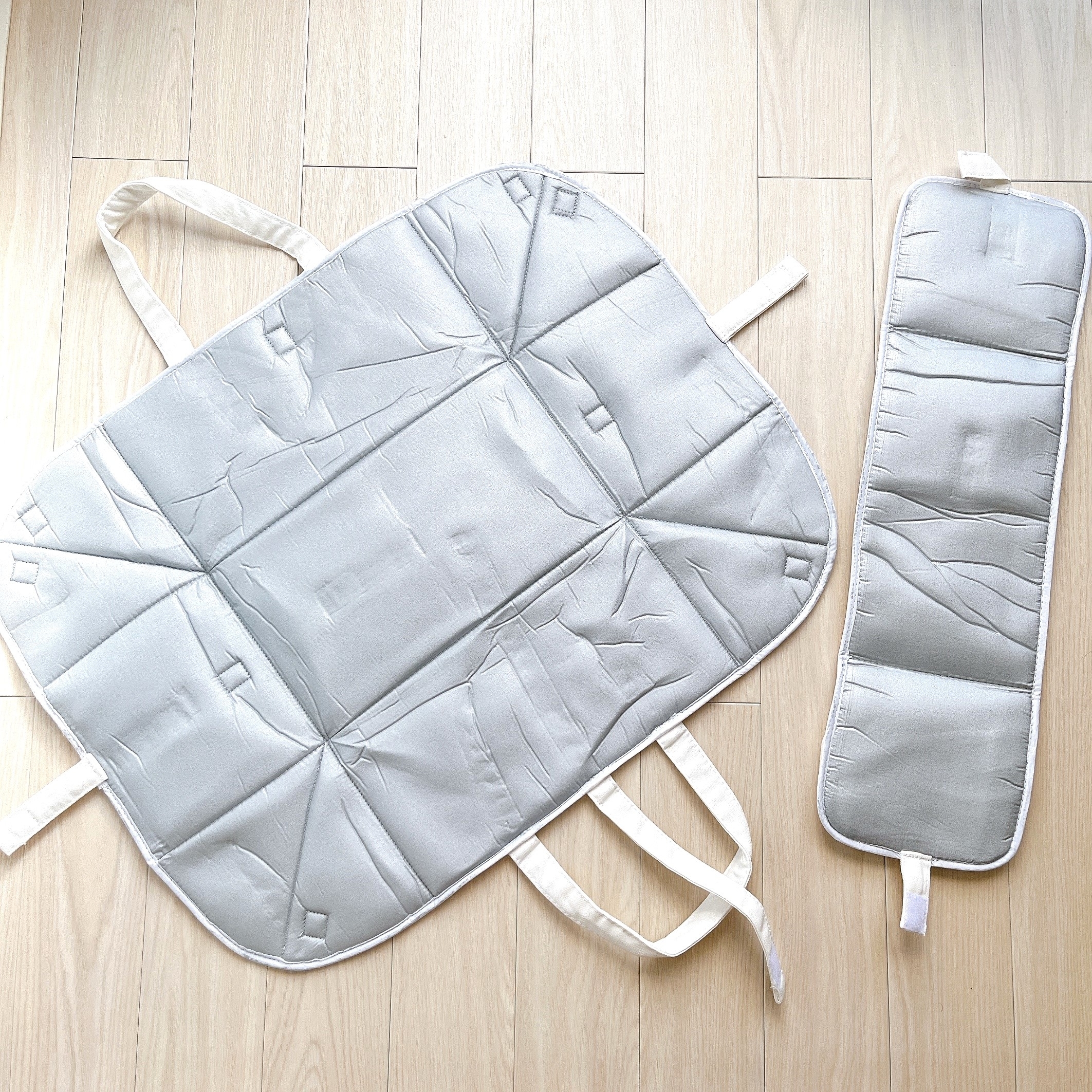 ニトリのオススメのグッズ「アイロンマットにもなるアイロン収納（YJ）」