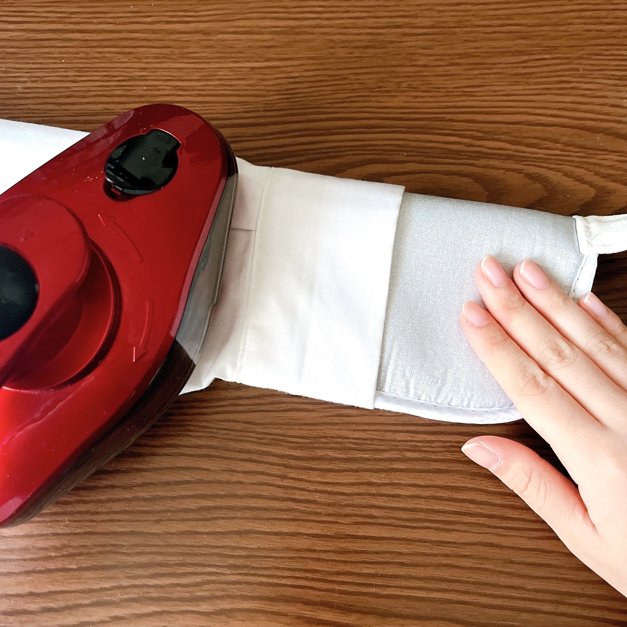 ニトリのオススメのグッズ「アイロンマットにもなるアイロン収納（YJ）」