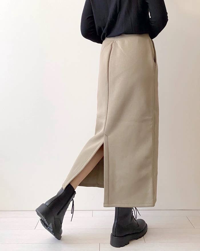 GUのオススメのスカート「ヘビーウェイトスウェットナローロングスカート（丈標準82.5～89.5cm）（セットアップ可能）」