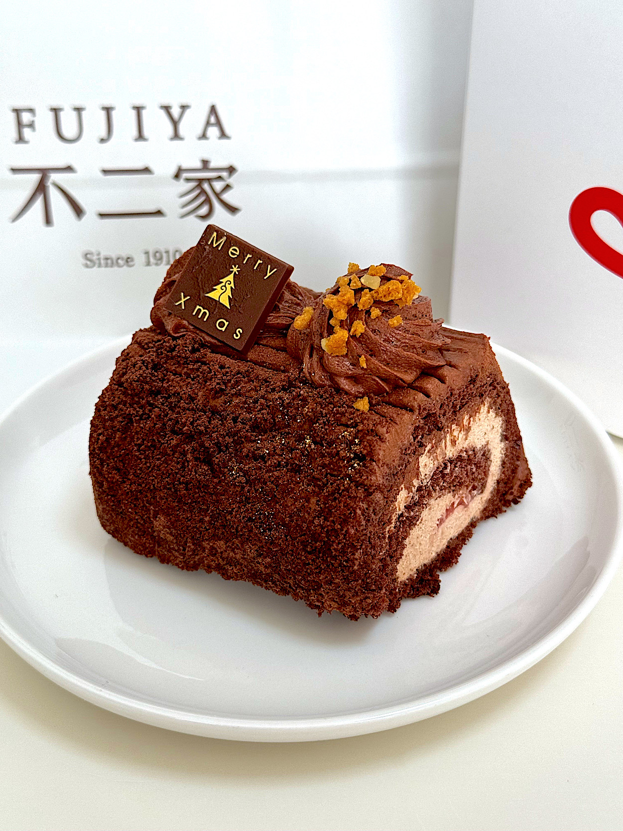 不二家】予約してやっと買えた…！売り切れ続出の「チョコ尽くし