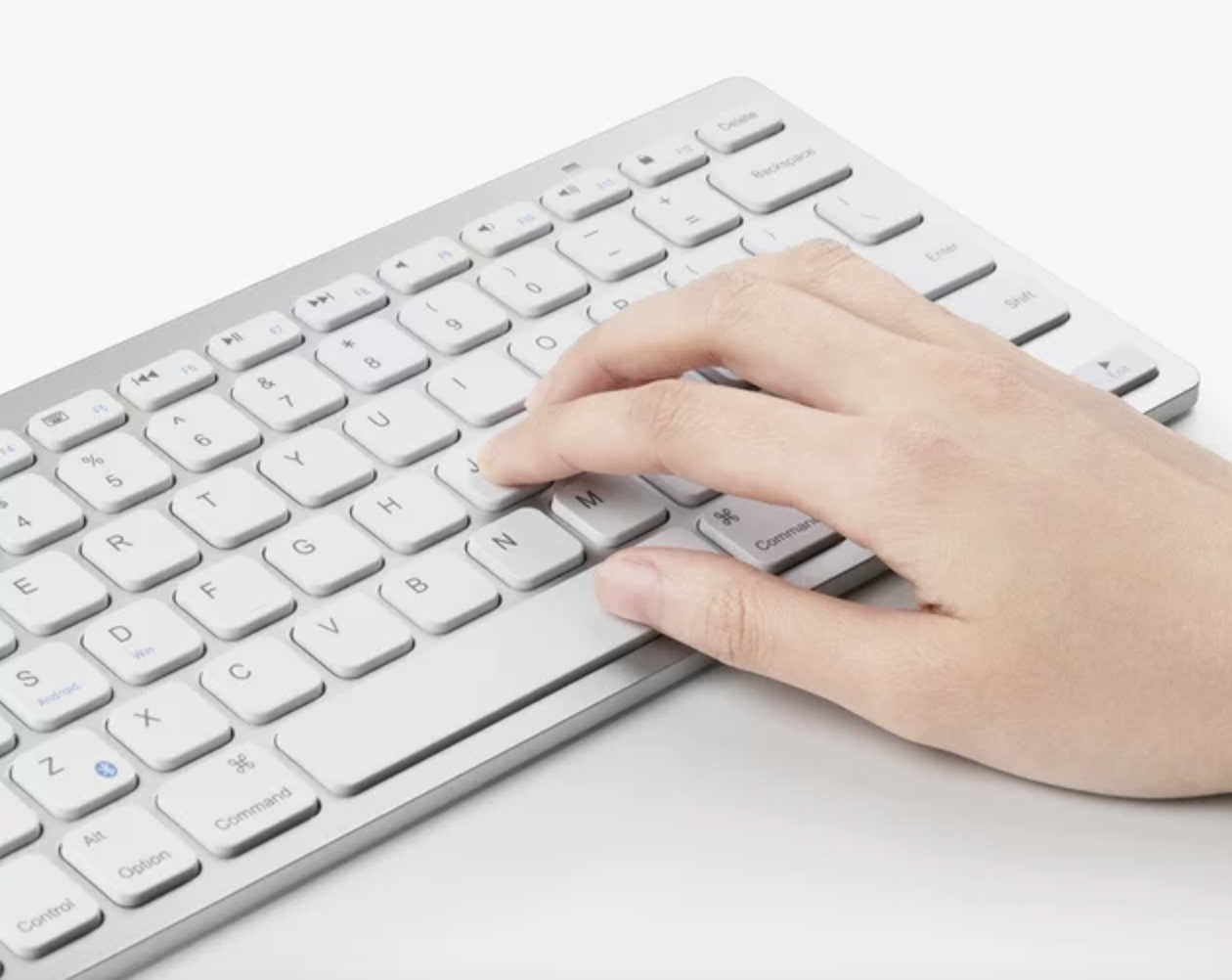 white wireless keyboard