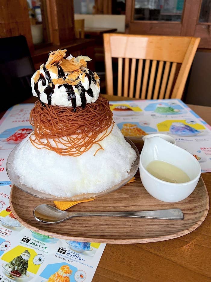 ココスのオススメ「ふわふわ純氷かき氷 モンブラン」