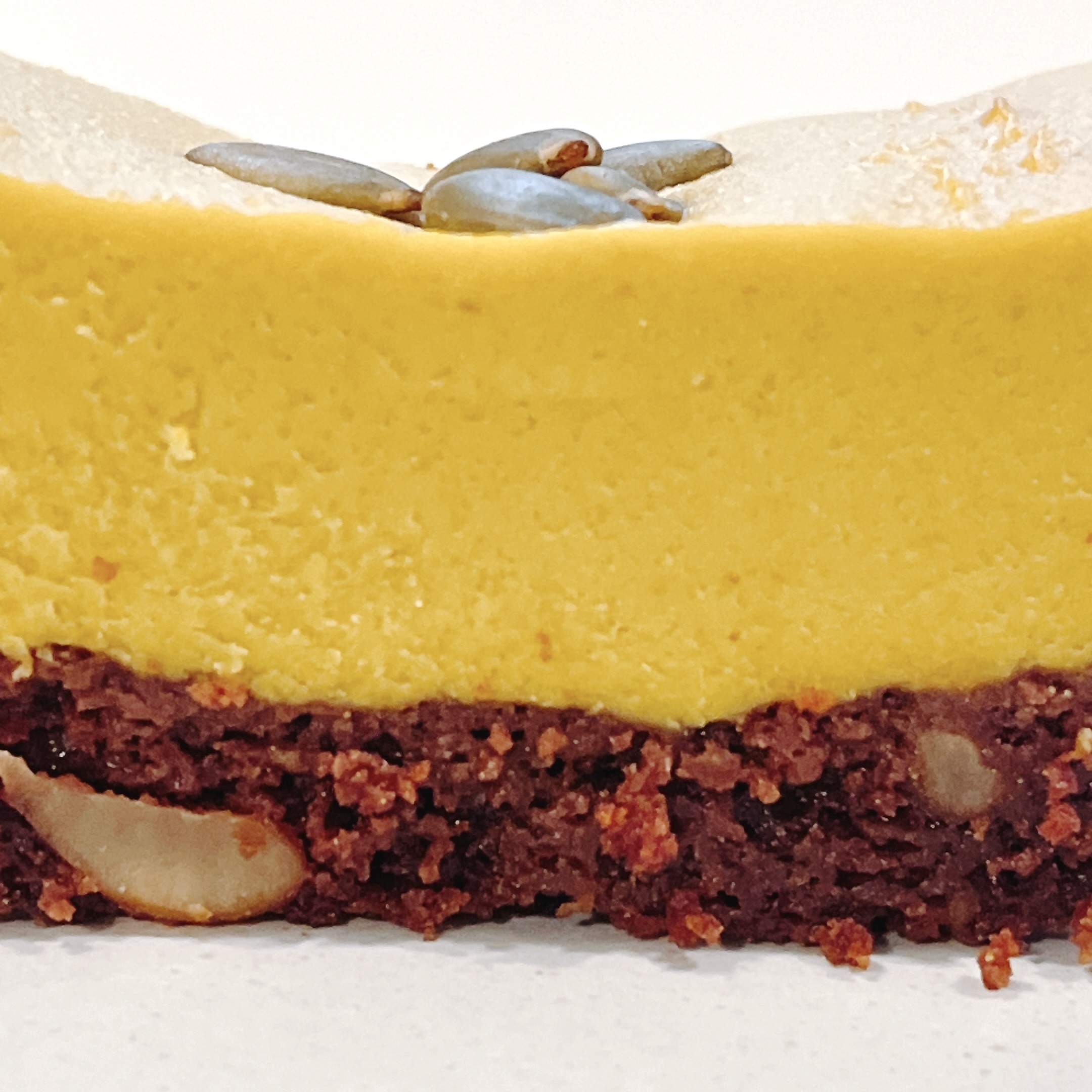 成城石井のオススメのスイーツ「北海道産かぼちゃのブラウニーパンプキンチーズケーキ」