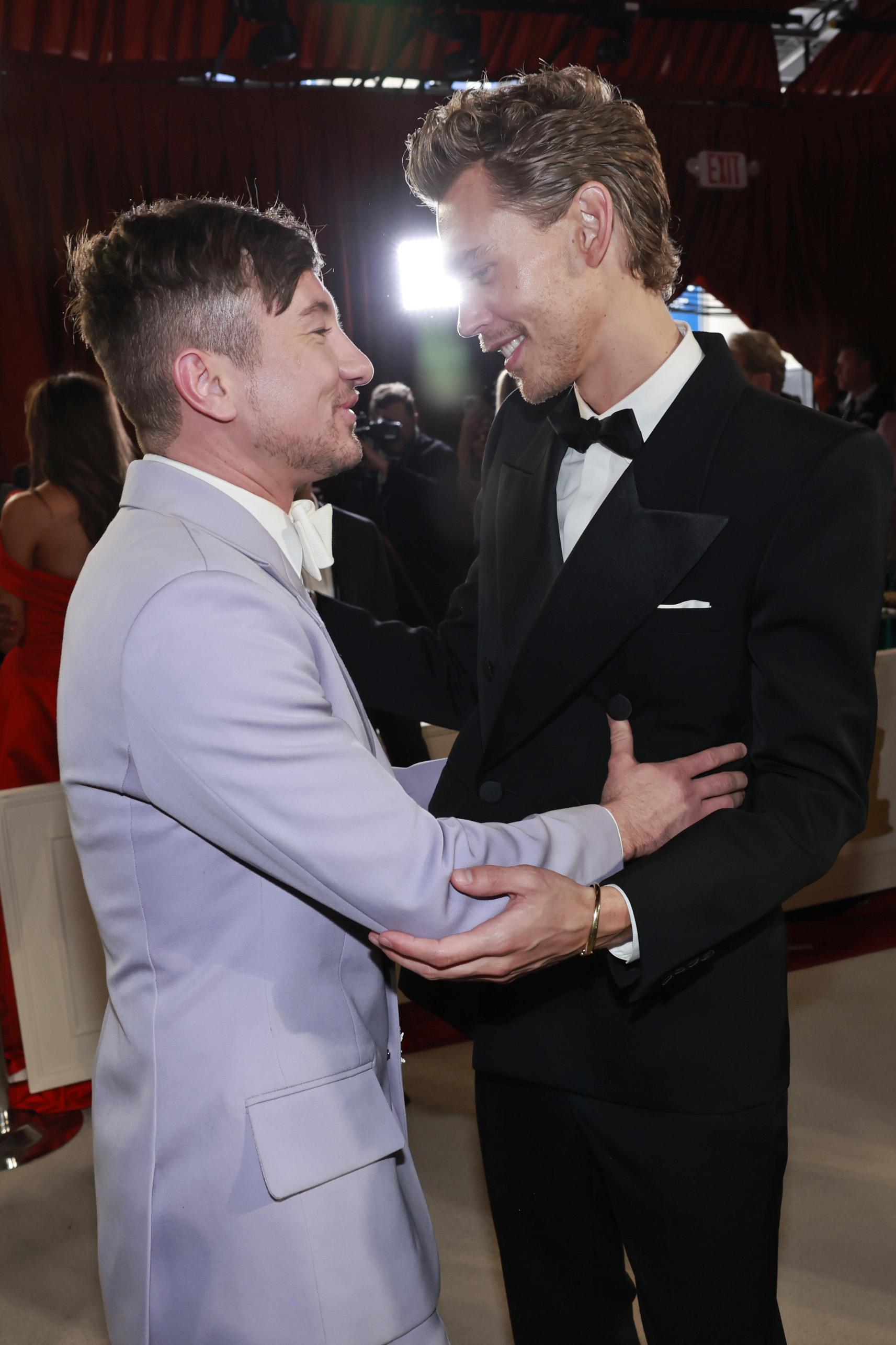 barry and austin butler talking at an event