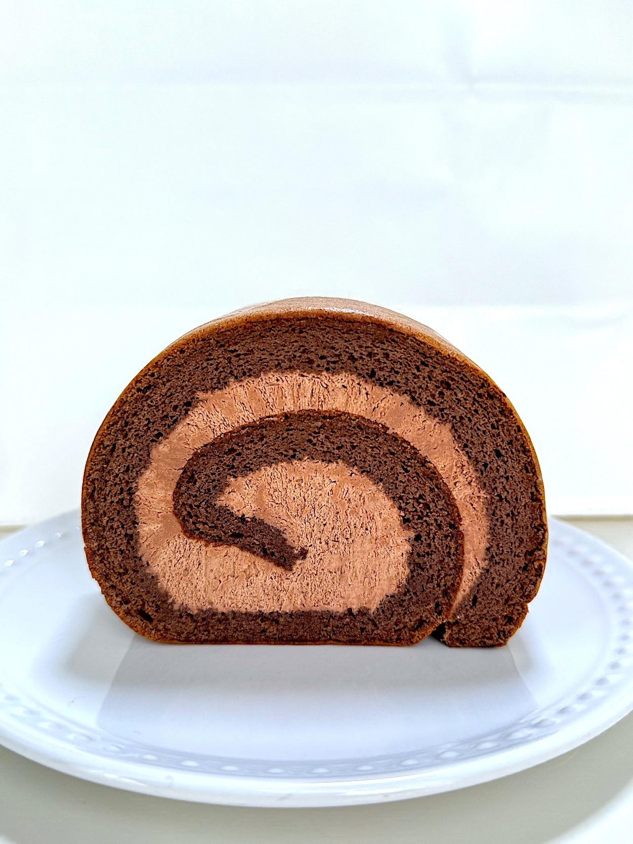 星乃珈琲店のおすすめのメニュー「チョコレートロールケーキ」