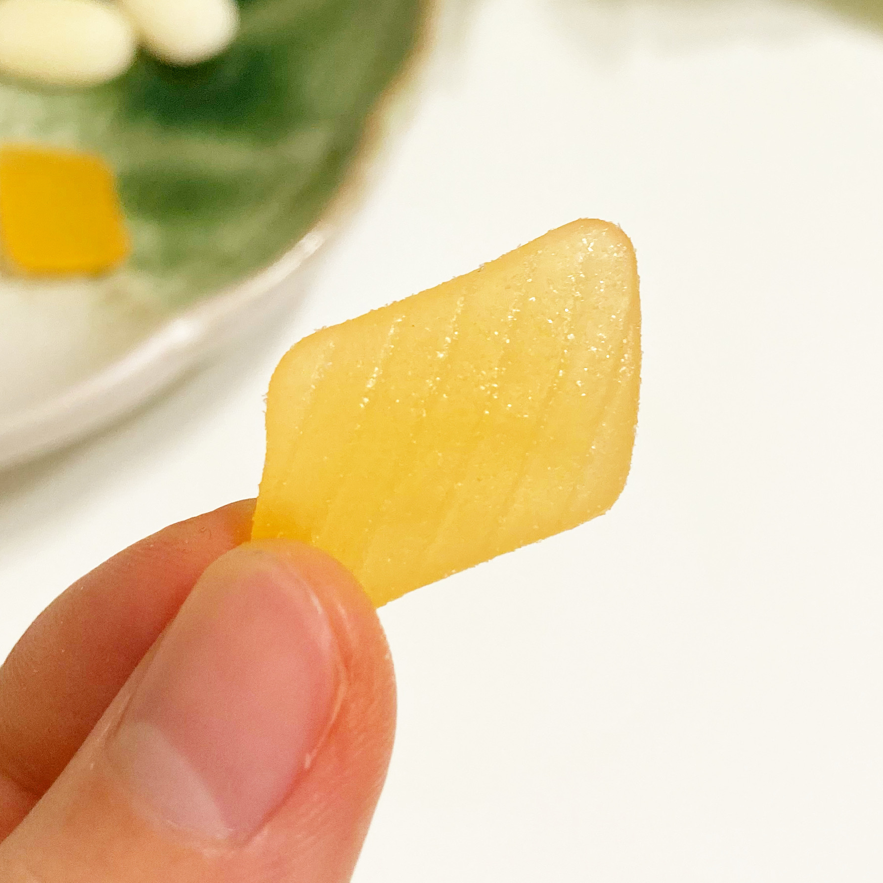 見つけた瞬間、笑ったわ！ダイソーで「お寿司みたいなお菓子」が売ってたんだけど…！