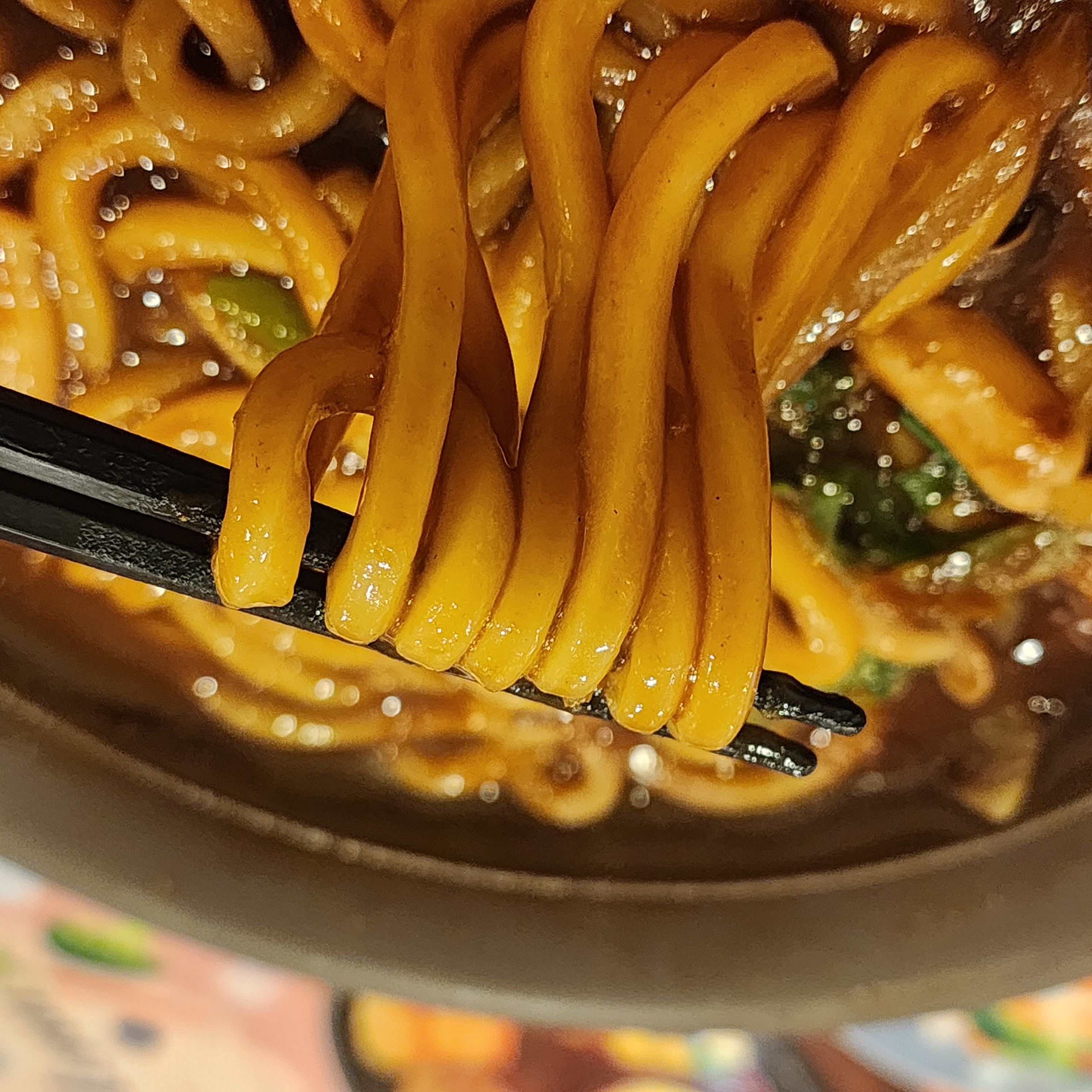 ガストのおすすめフード「焼鍋かれーうどん」