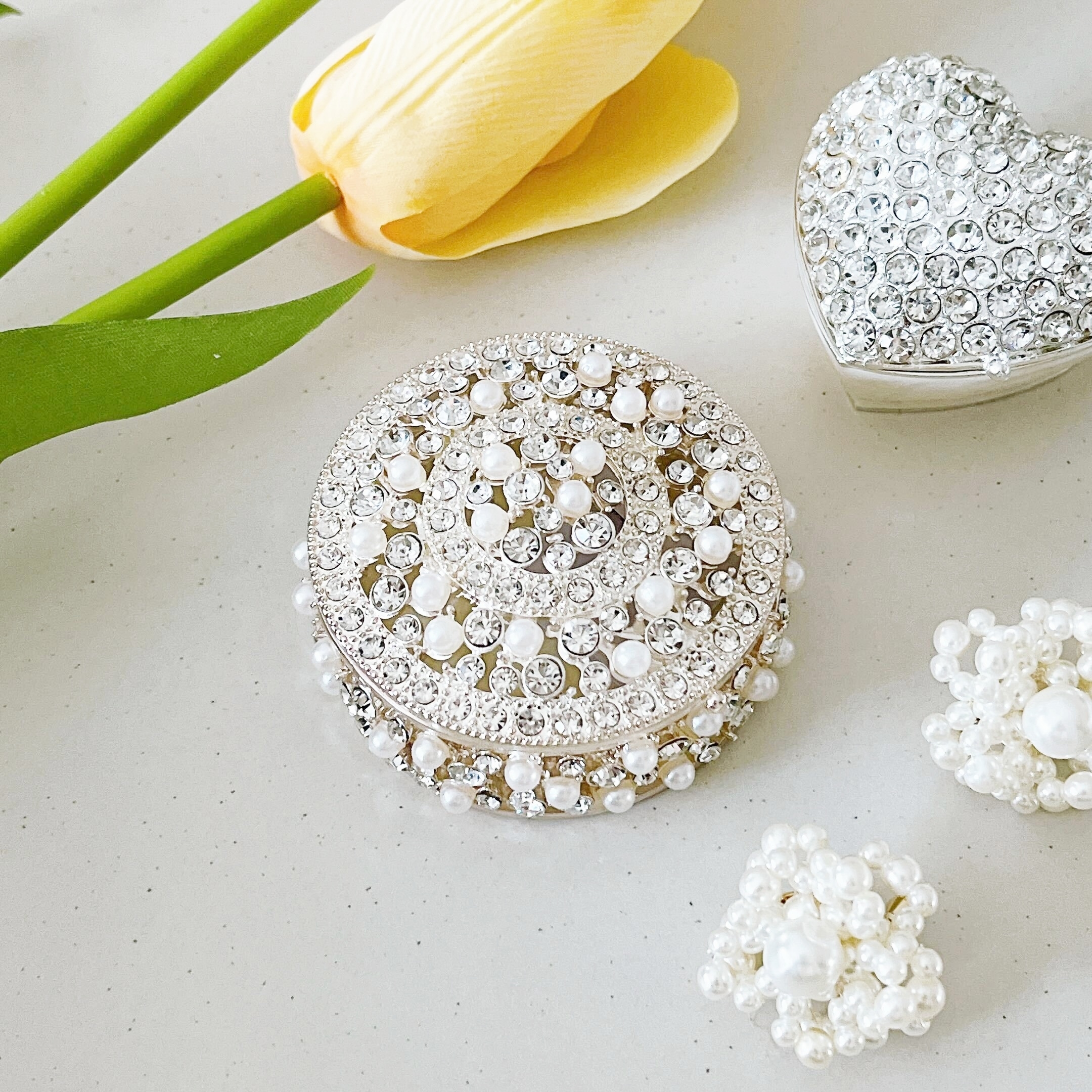 Francfranc（フランフラン）のオススメの雑貨「サリー グリッター ケース ホワイト」