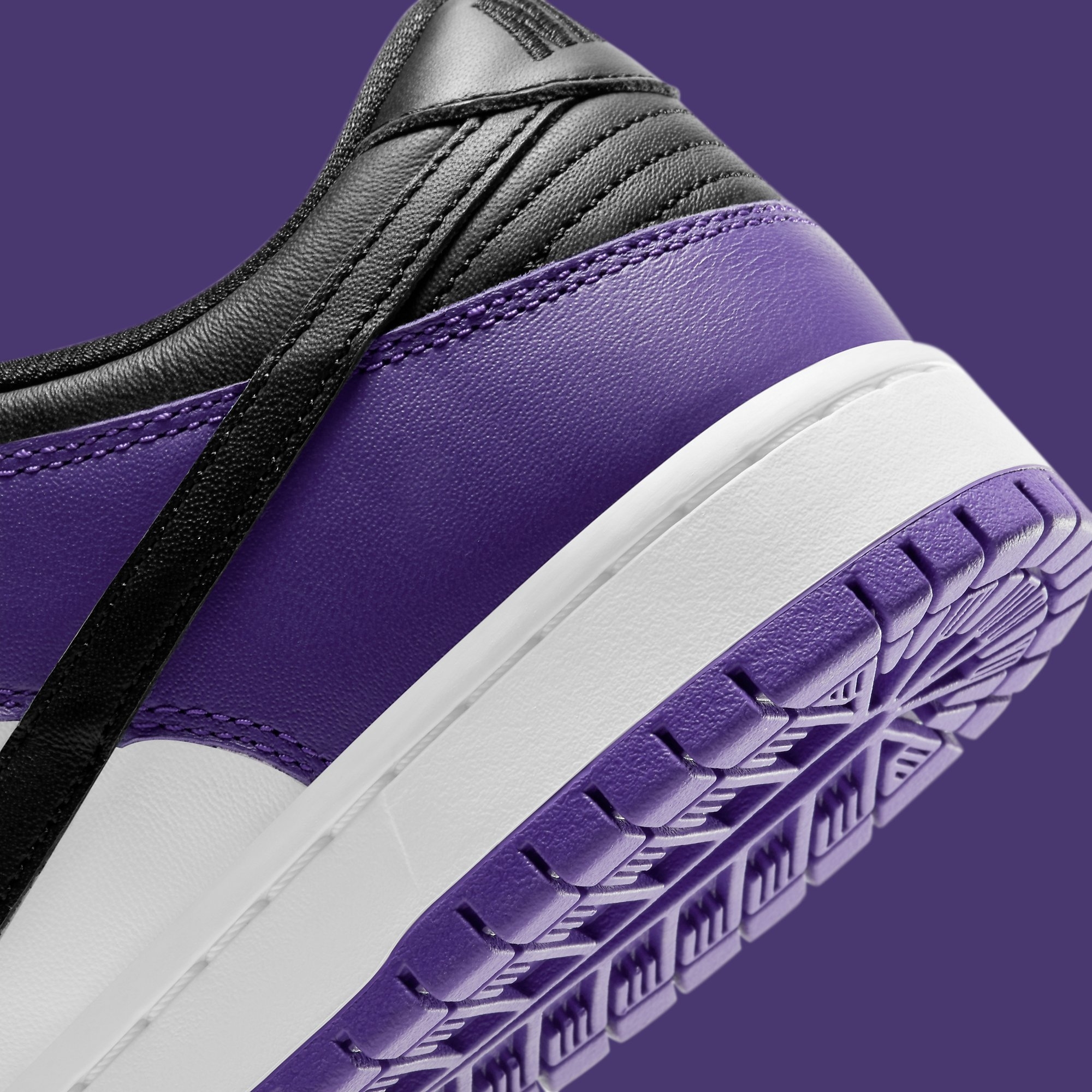 Nike SB Dunk Low Court Purple Release Date BQ6817-500 Heel Detail