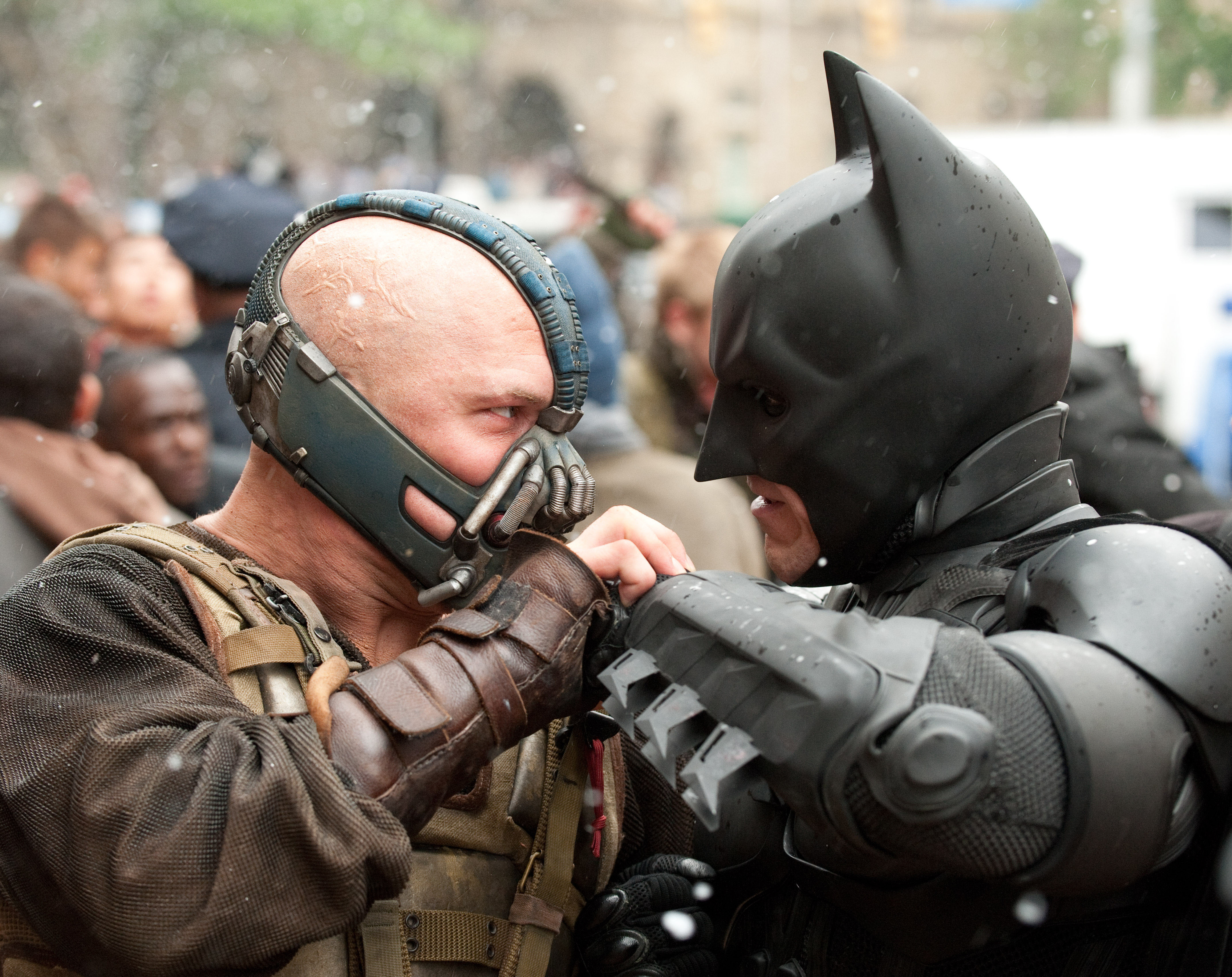 Bane and Batman fighting