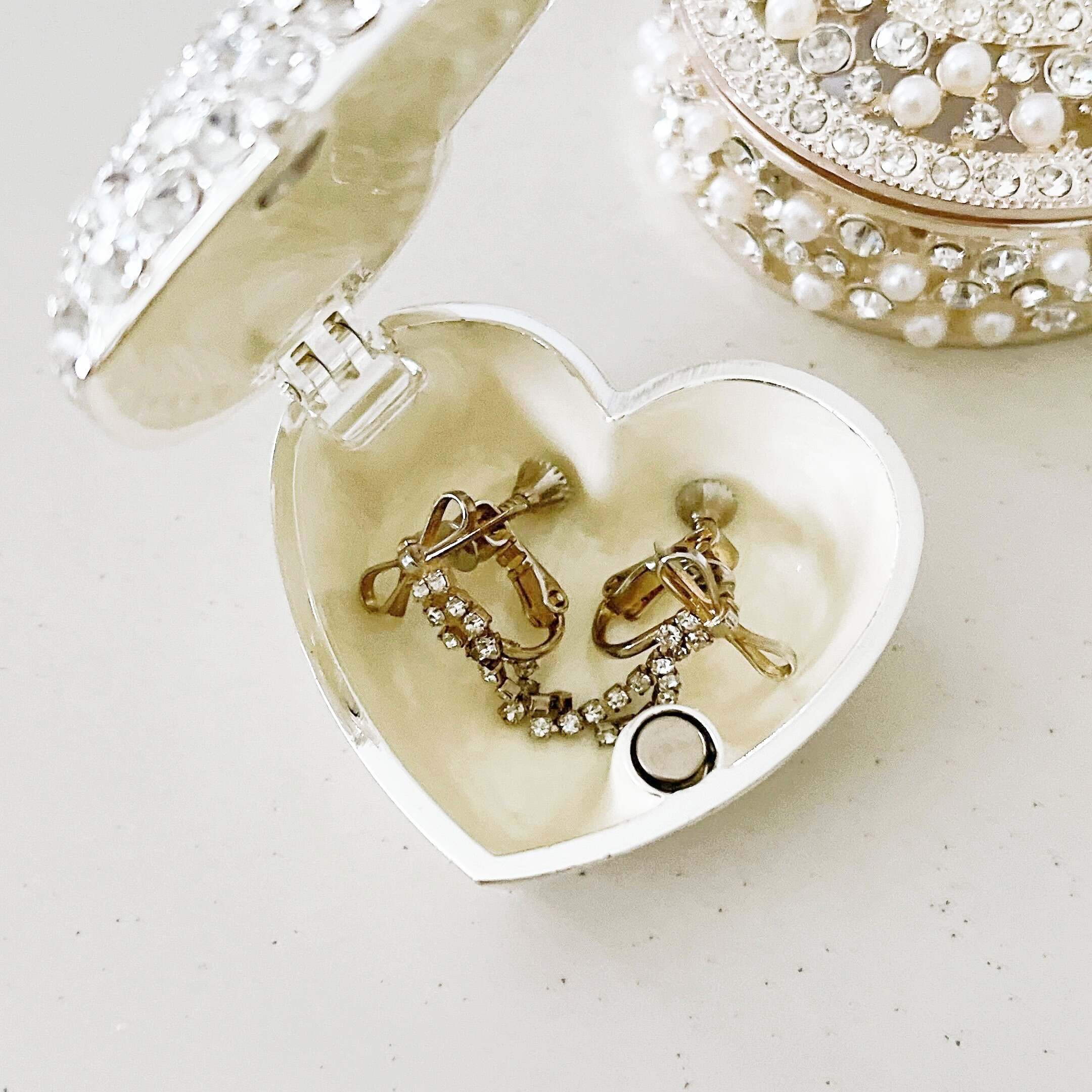 Francfranc(フランフラン)のオススメの雑貨「ハートケース S サリー ラインストーン」