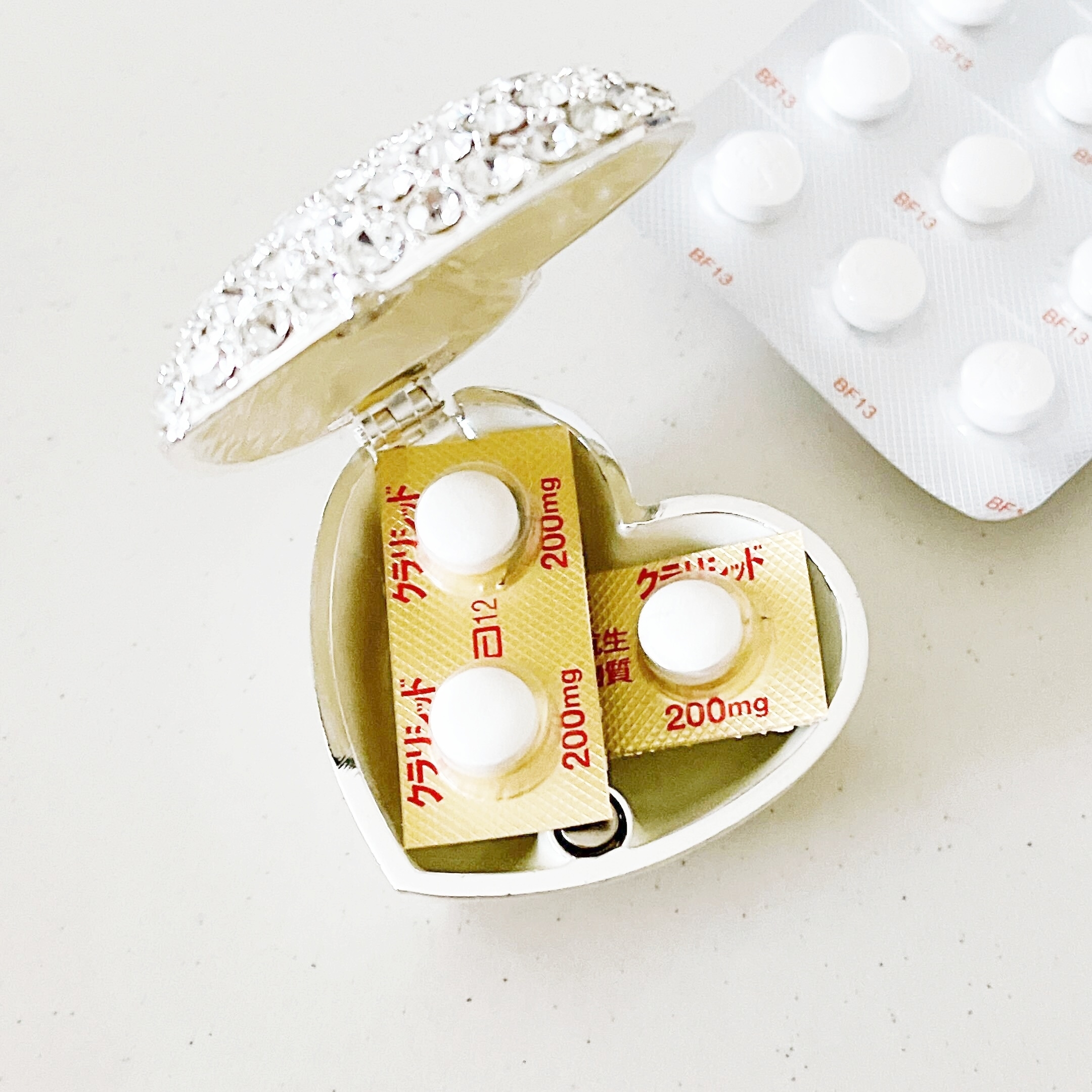 Francfranc(フランフラン)のオススメの雑貨「ハートケース S サリー ラインストーン」