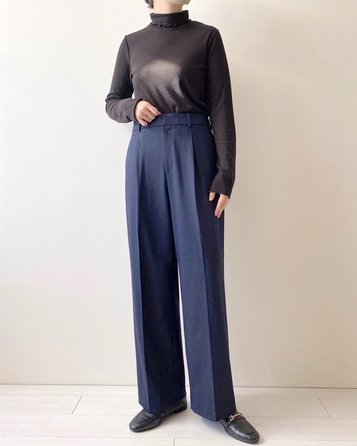 UNIQLO（ユニクロ）のおすすめボトムス「タックワイドパンツ」