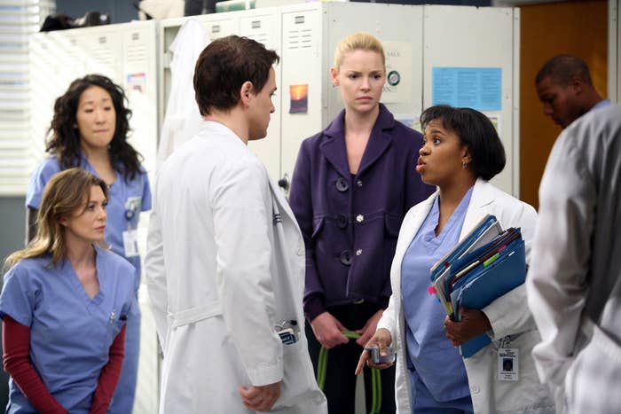 Chandra Wilson talking to other doctors in a scene from &quot;Grey&#x27;s Anatomy&quot;