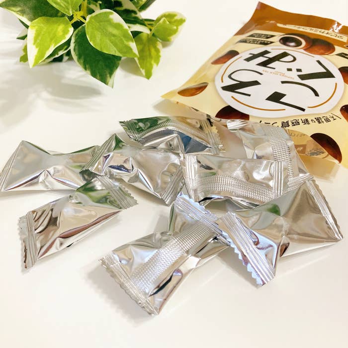 DAISO（ダイソー）の新食感お菓子「ころぐみ タピオカミルクティー味」