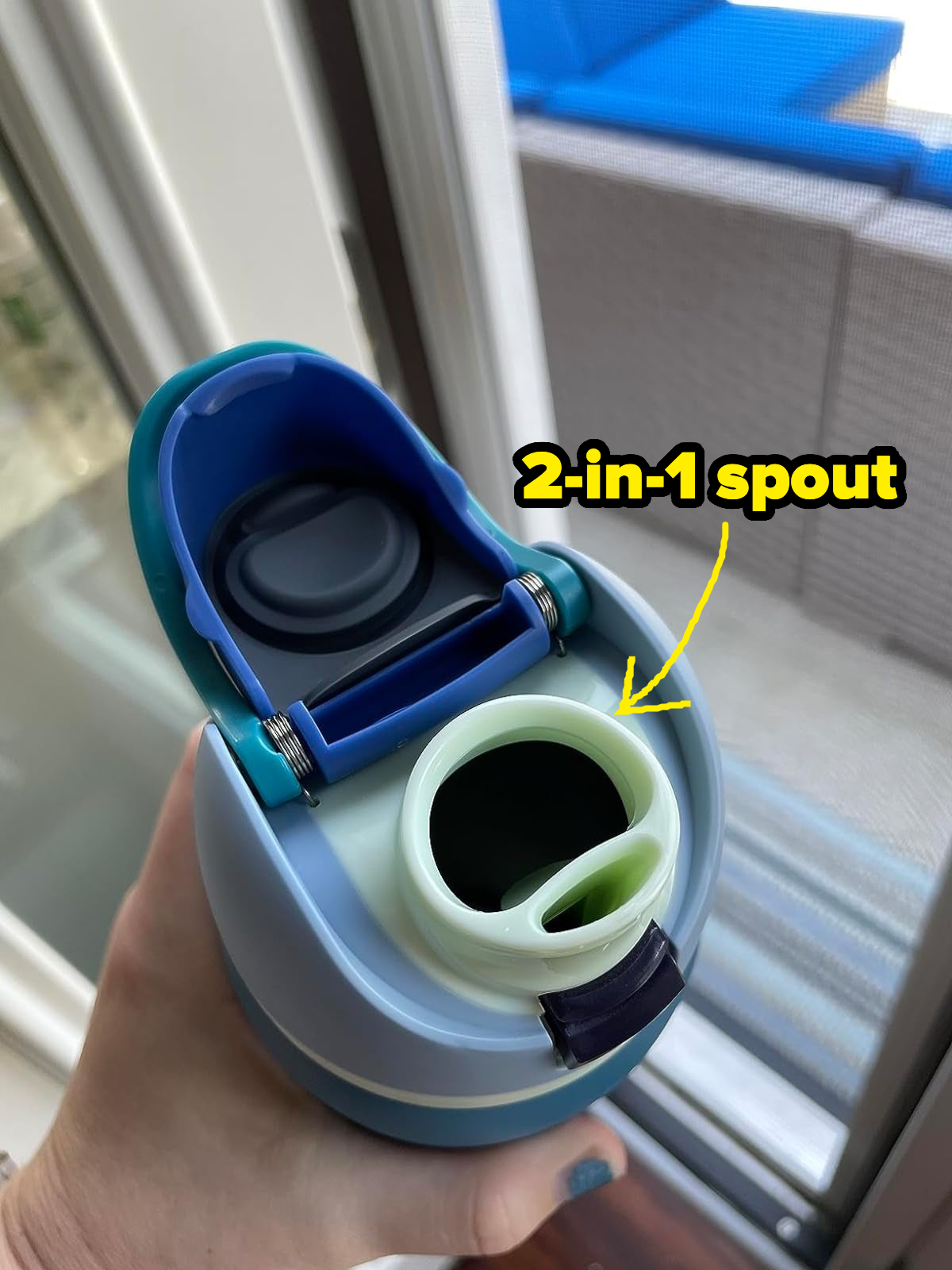 the 2-in-1 spout