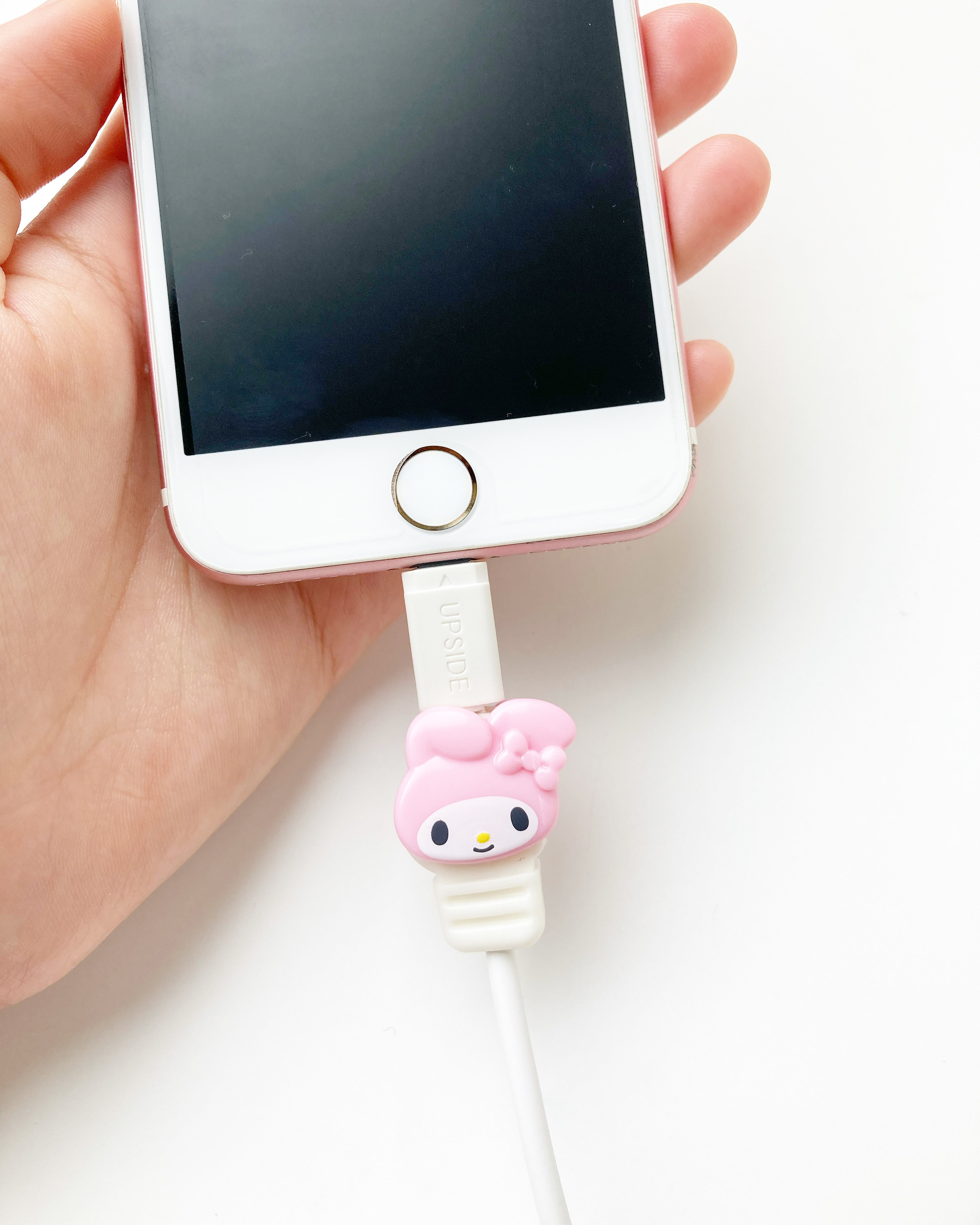 DAISO（ダイソー）のおすすめ便利グッズ「ケーブルプロテクター マイメロディ」