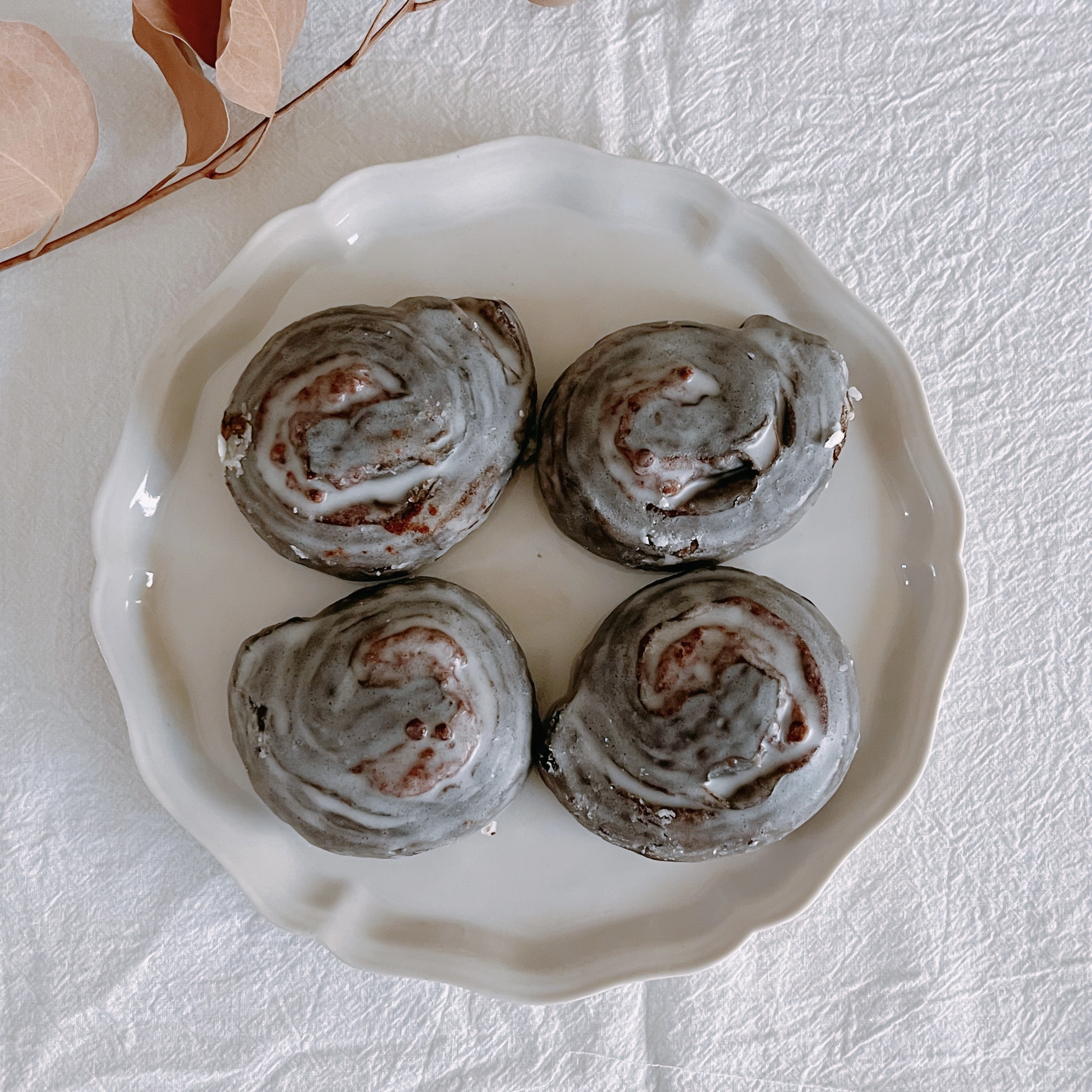 セブン】食べる手が止まらないよ！1個48円の「激うまパン」ふわモチ食