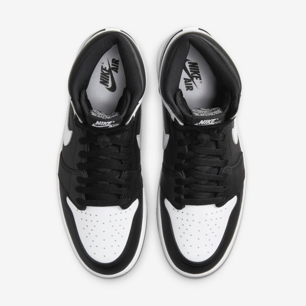 Black and white og jordan clearance 1