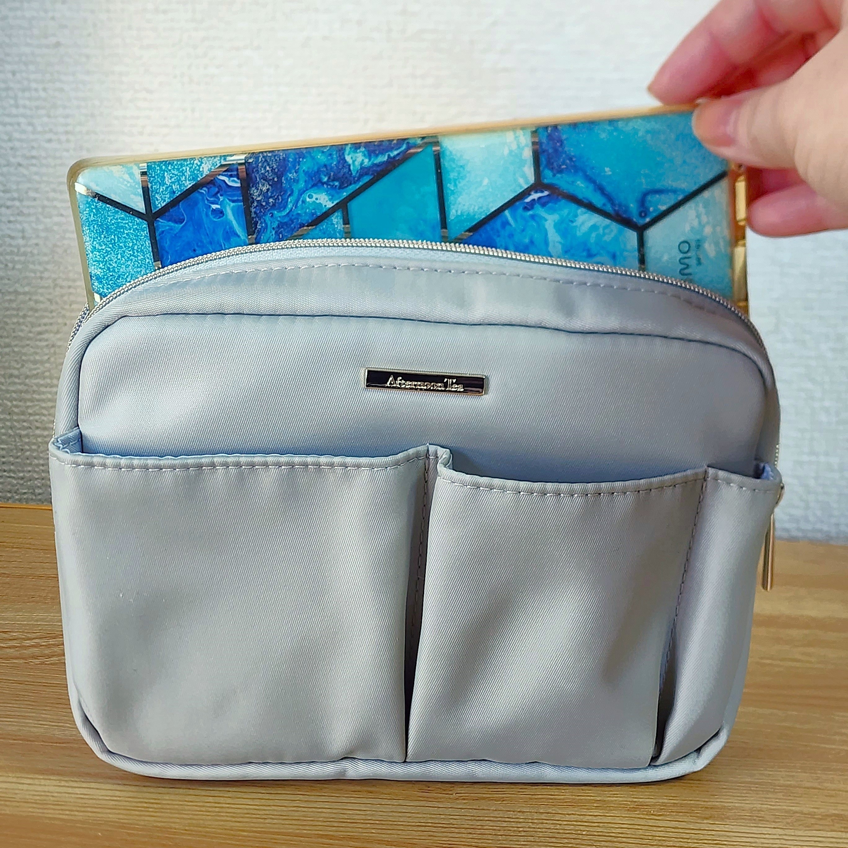 Afternoon Tea（アフタヌーンティー）のおすすめ雑貨「シンプルナイロン多収納ポーチ」