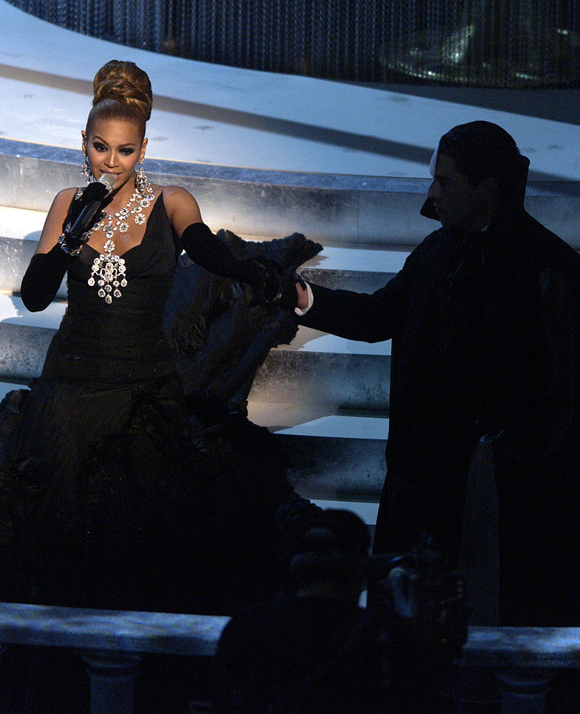 Beyoncé performing at the Oscars