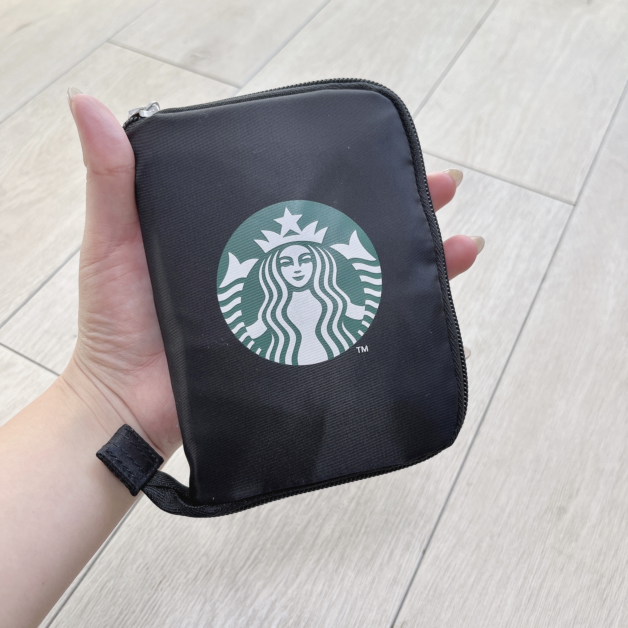 スタバの「大容量トートバッグ」がオシャレで買って大正解だった