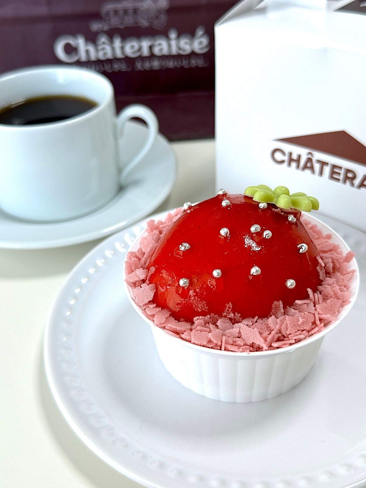 シャトレーゼ（Chateraise）のおすすめスイーツ「まんまる苺ケーキ」