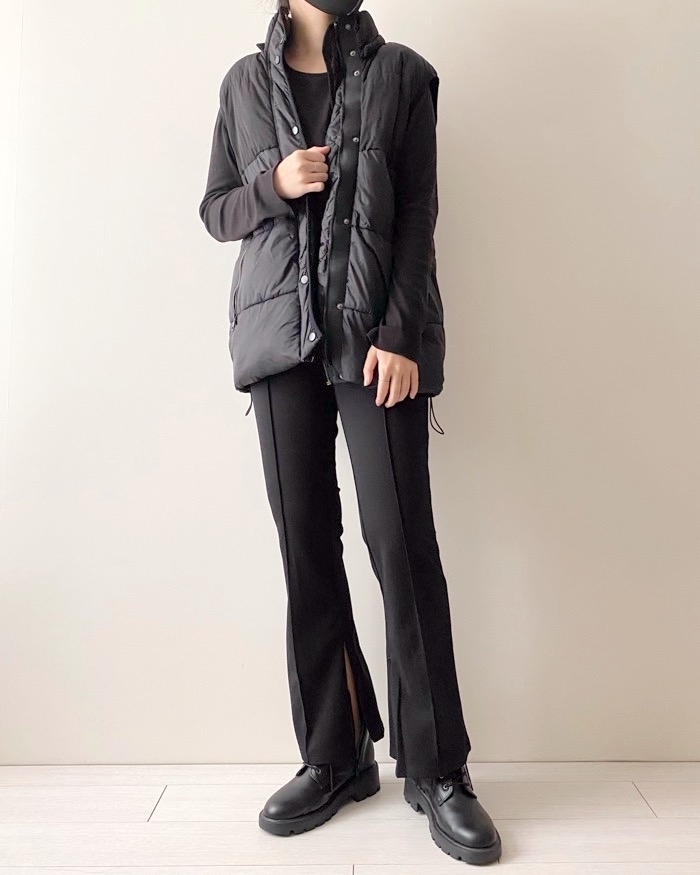 GU(ジーユー)のおすすめのレディースアイテム「カットソースリットスリムパンツ+E」