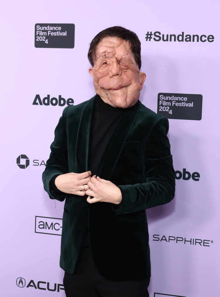 Closeup of Adam Pearson on the red carpet