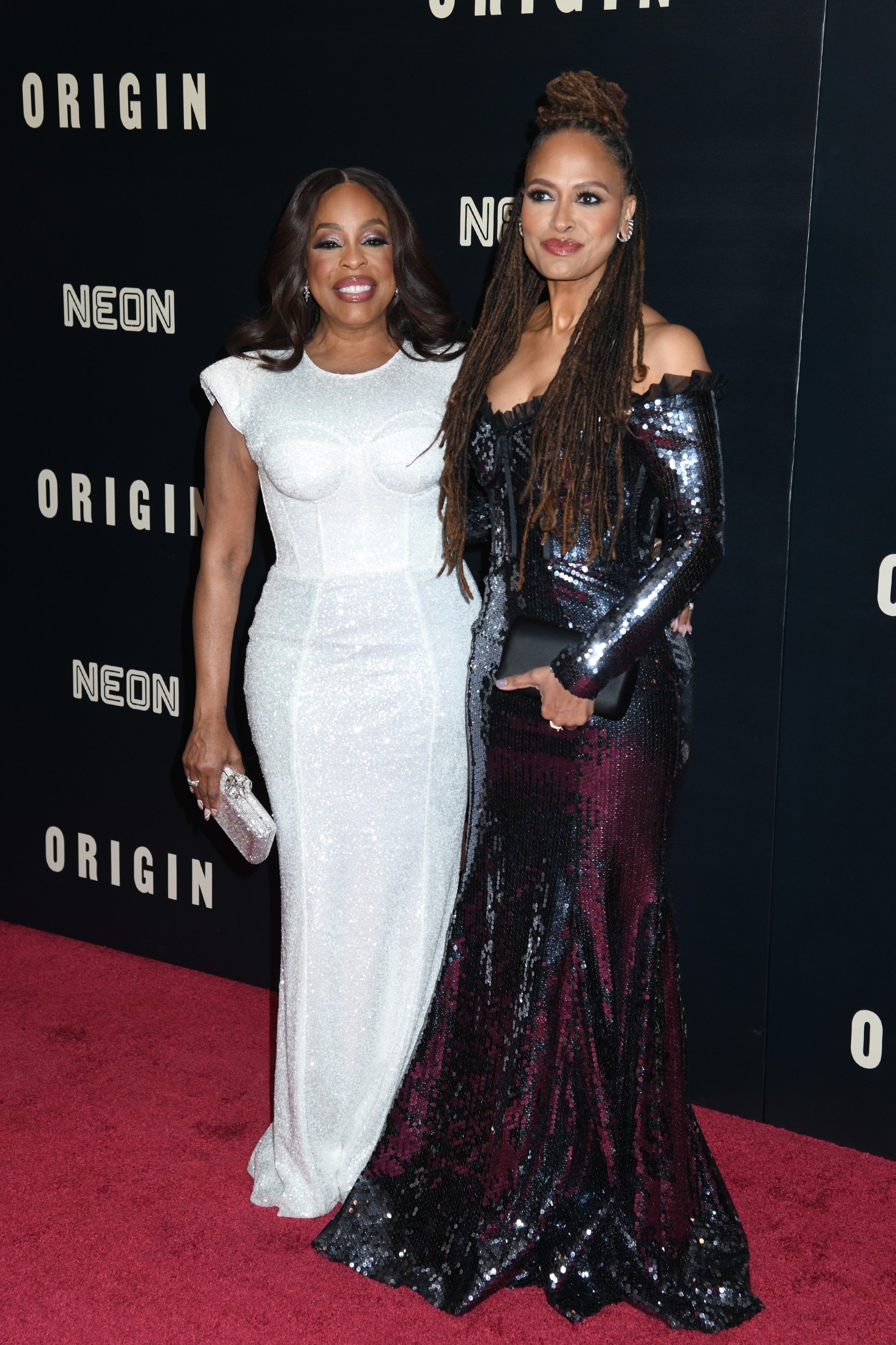 Niecy Nash and Ava DuVernay pose for a picture together