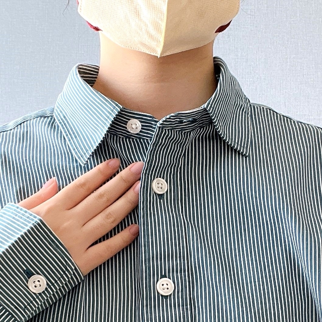 無印良品のオススメのシャツ「婦人 洗いざらし ブロードレギュラーカラー長袖シャツ」