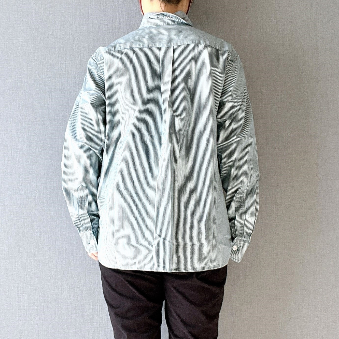 無印良品のオススメのシャツ「婦人 洗いざらし ブロードレギュラーカラー長袖シャツ」