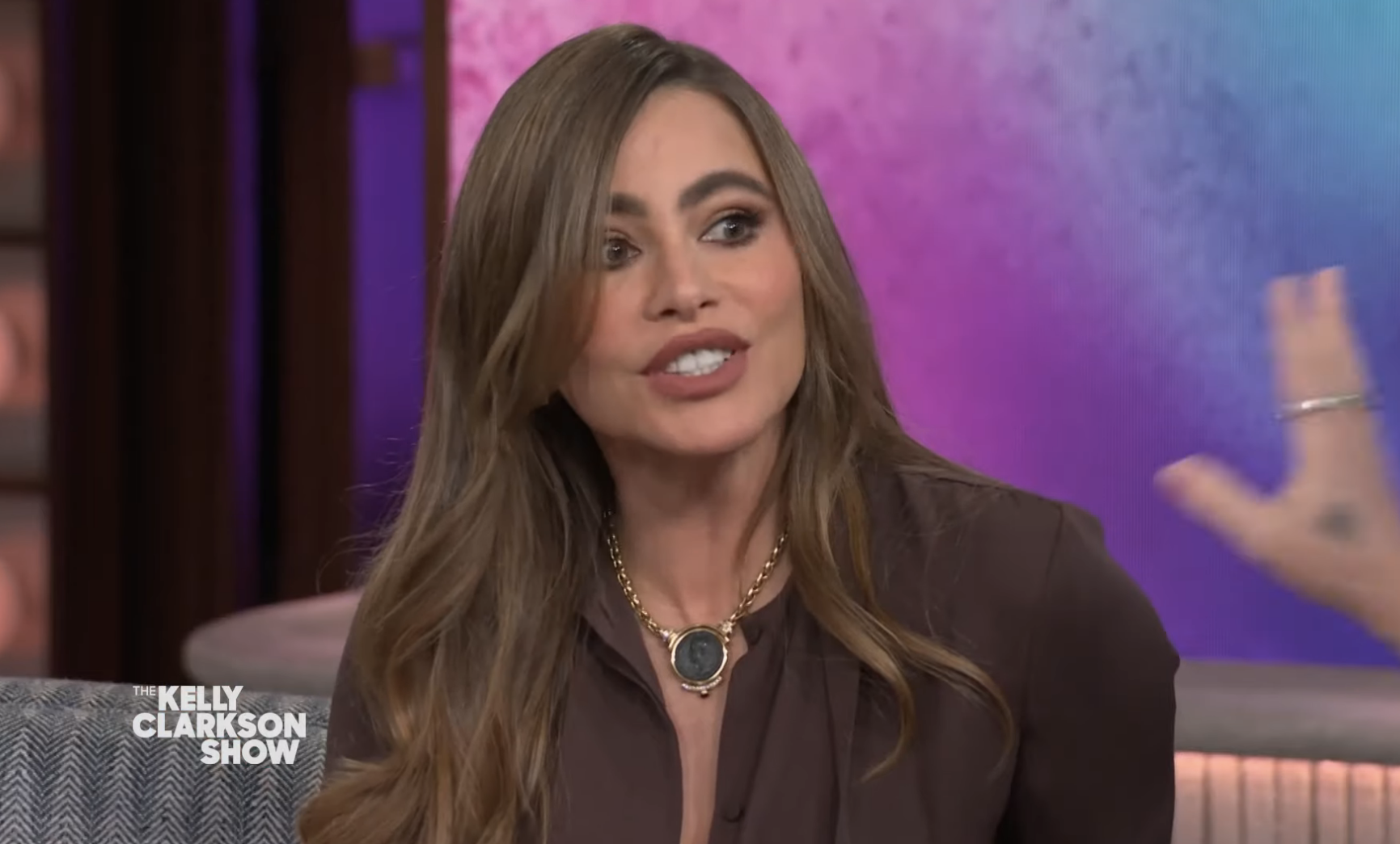 Close-up of Sofía on Kelly's show