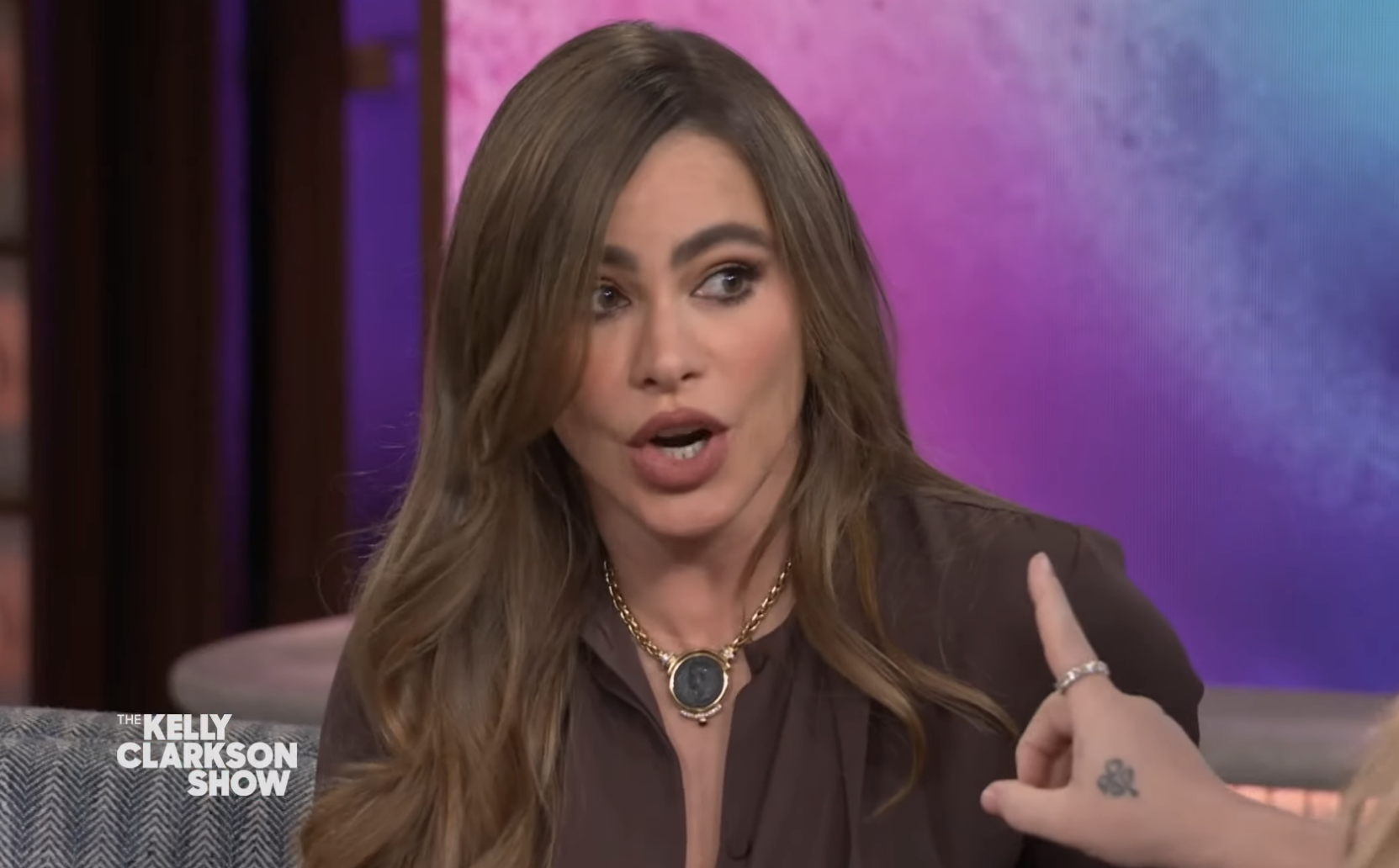 Close-up of Sofía on Kelly's show