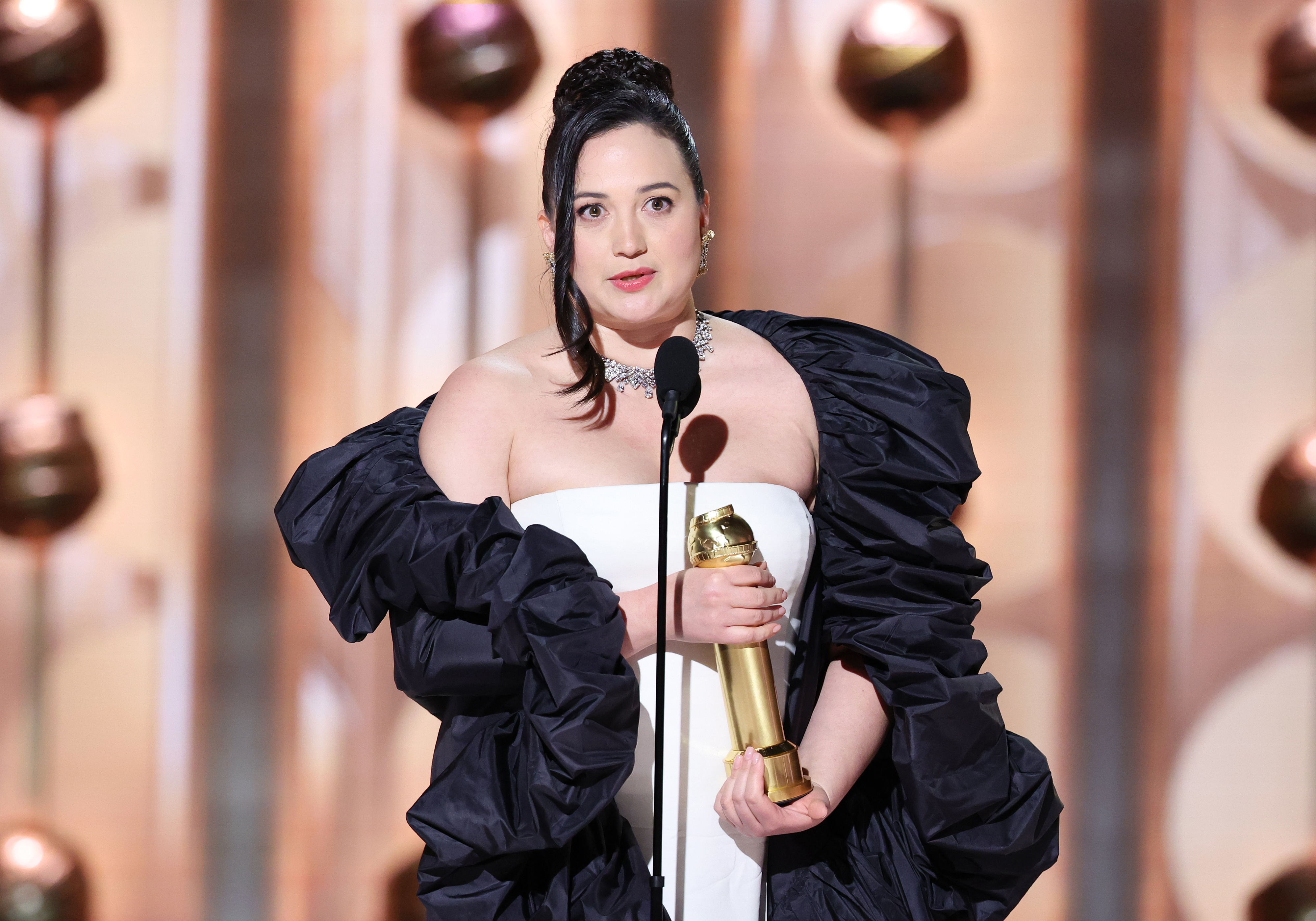 Lily Gladstone accepting her Golden Globe