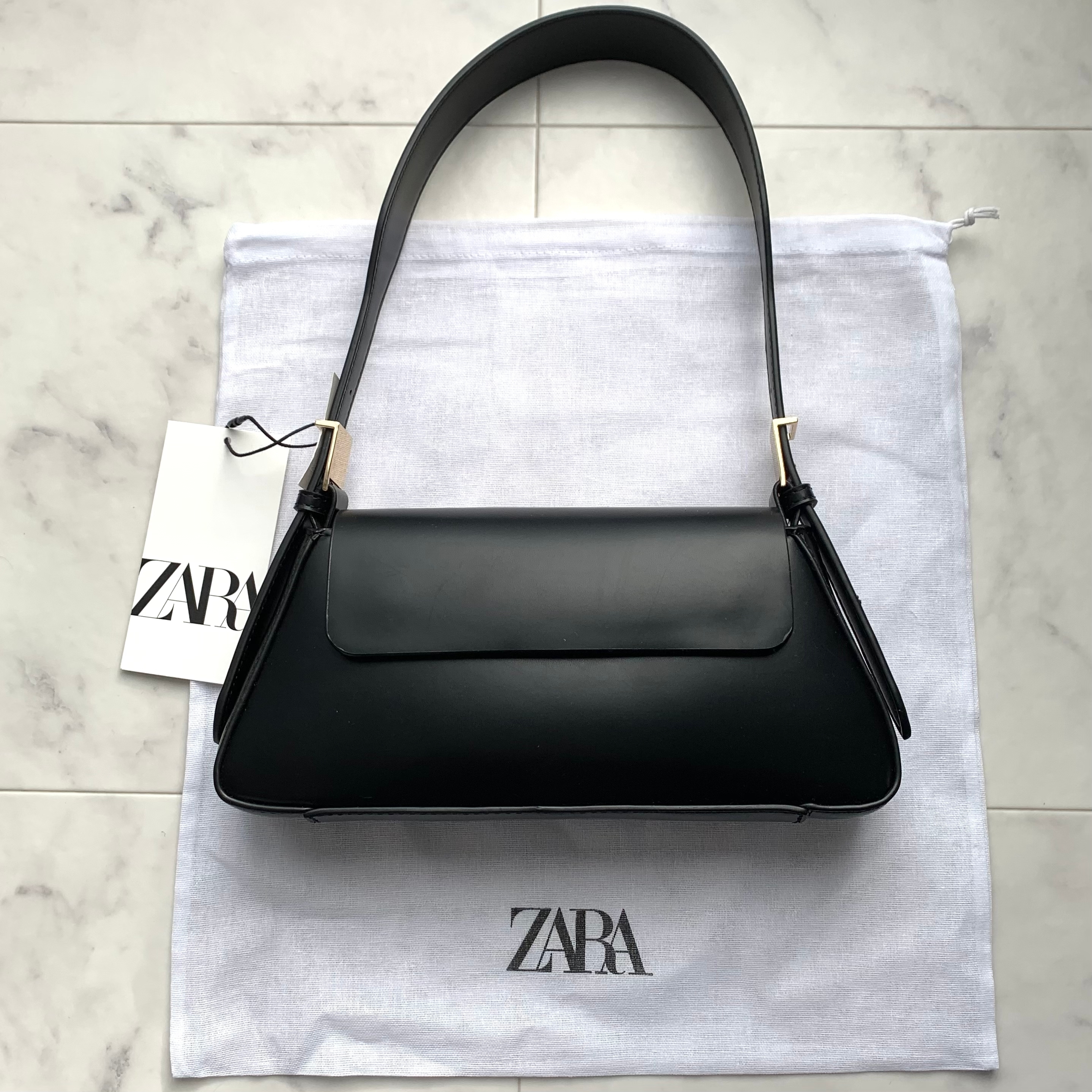 ZARA】持つだけでオシャレ見え！高級感たっぷりの「高見えミニバッグ