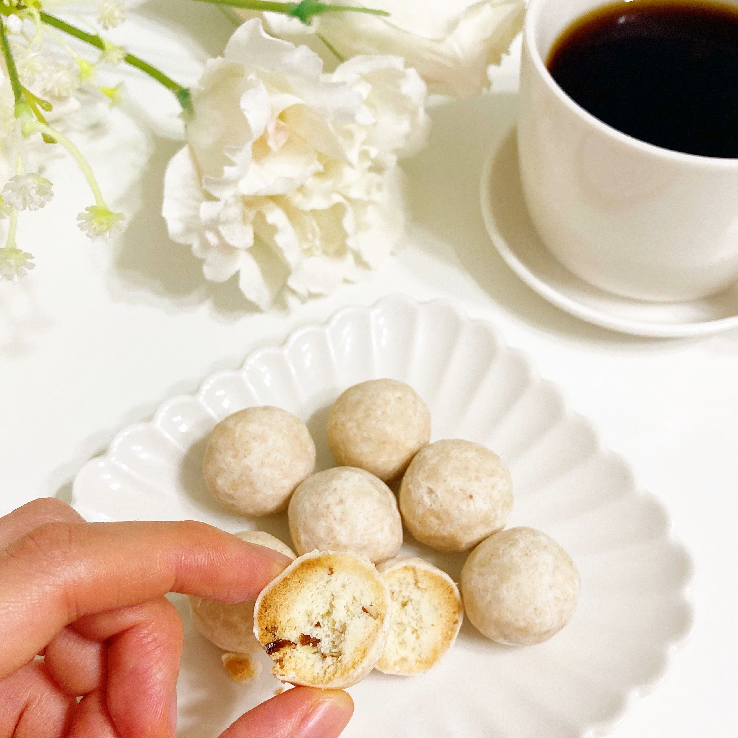 無印良品のおすすめお菓子「世界のお菓子 紅茶のブールドネージュ」