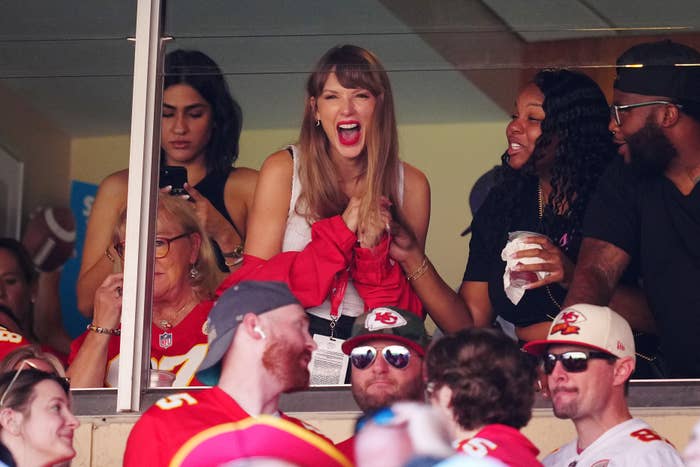 Taylor Swift cheering at a Chiefs game