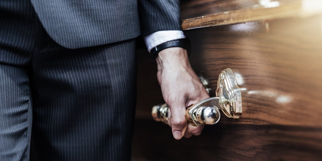 Houston Man Posing As Funeral Director Stole Life Insurance Money From the Deceased - Vimarsana News