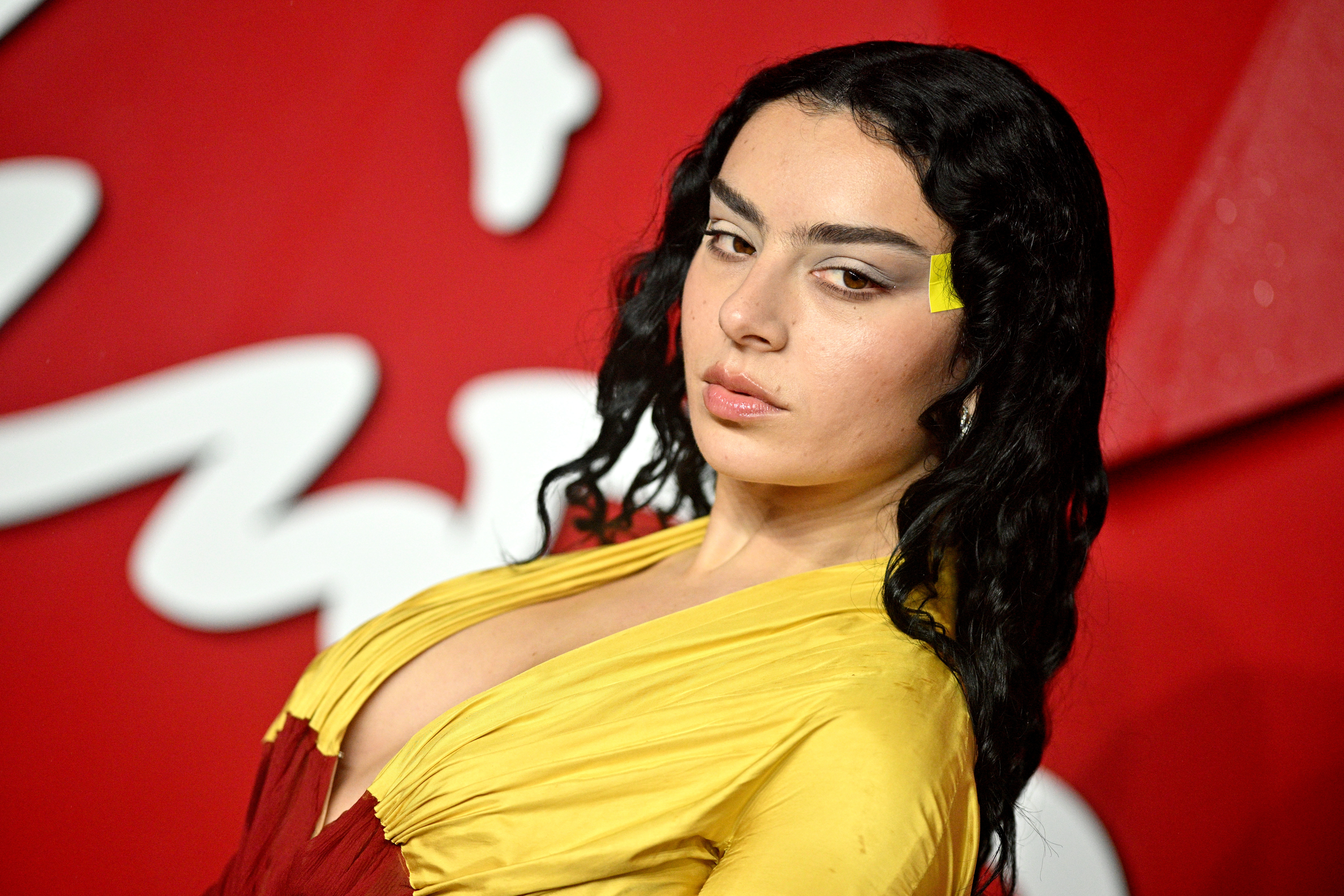 Charli XCX Shares Ridiculous List of Marketing Ideas From Label Including  Releasing Sex Tape, Shoplifting | Complex