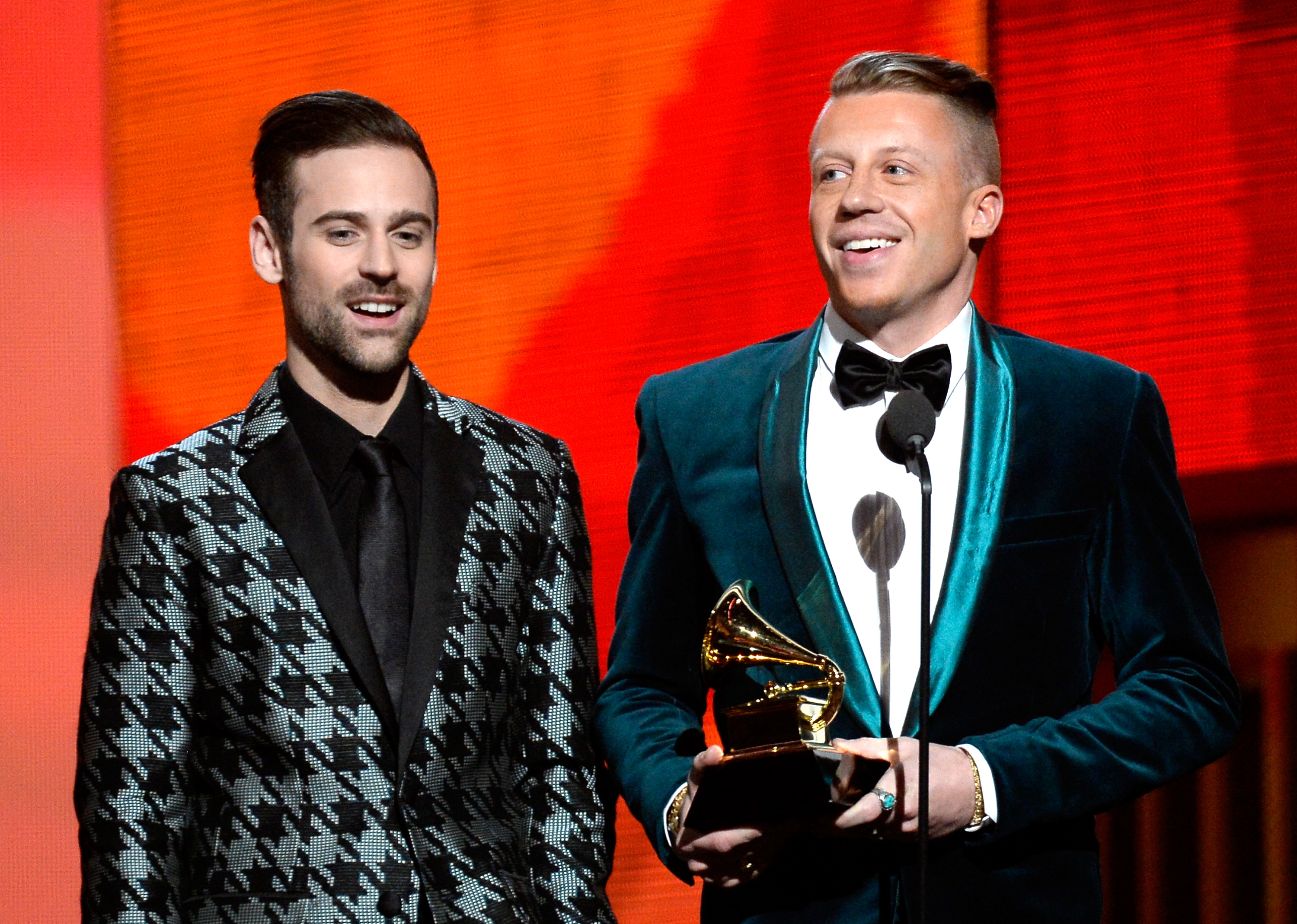 Macklemore &amp;amp; Ryan Lewis accepting their Grammy