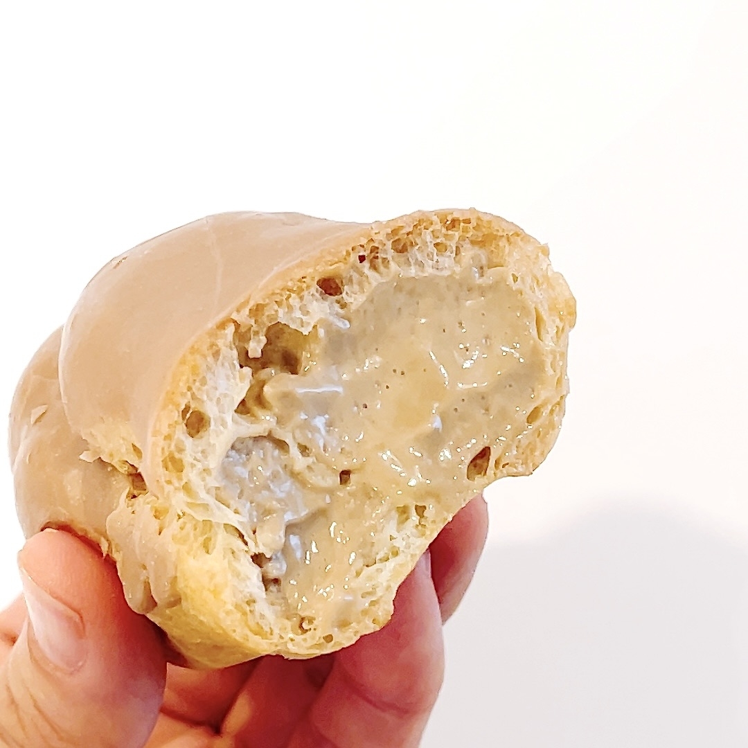 コージーコーナーのオススメのスイーツ「エクレア（モカ）」